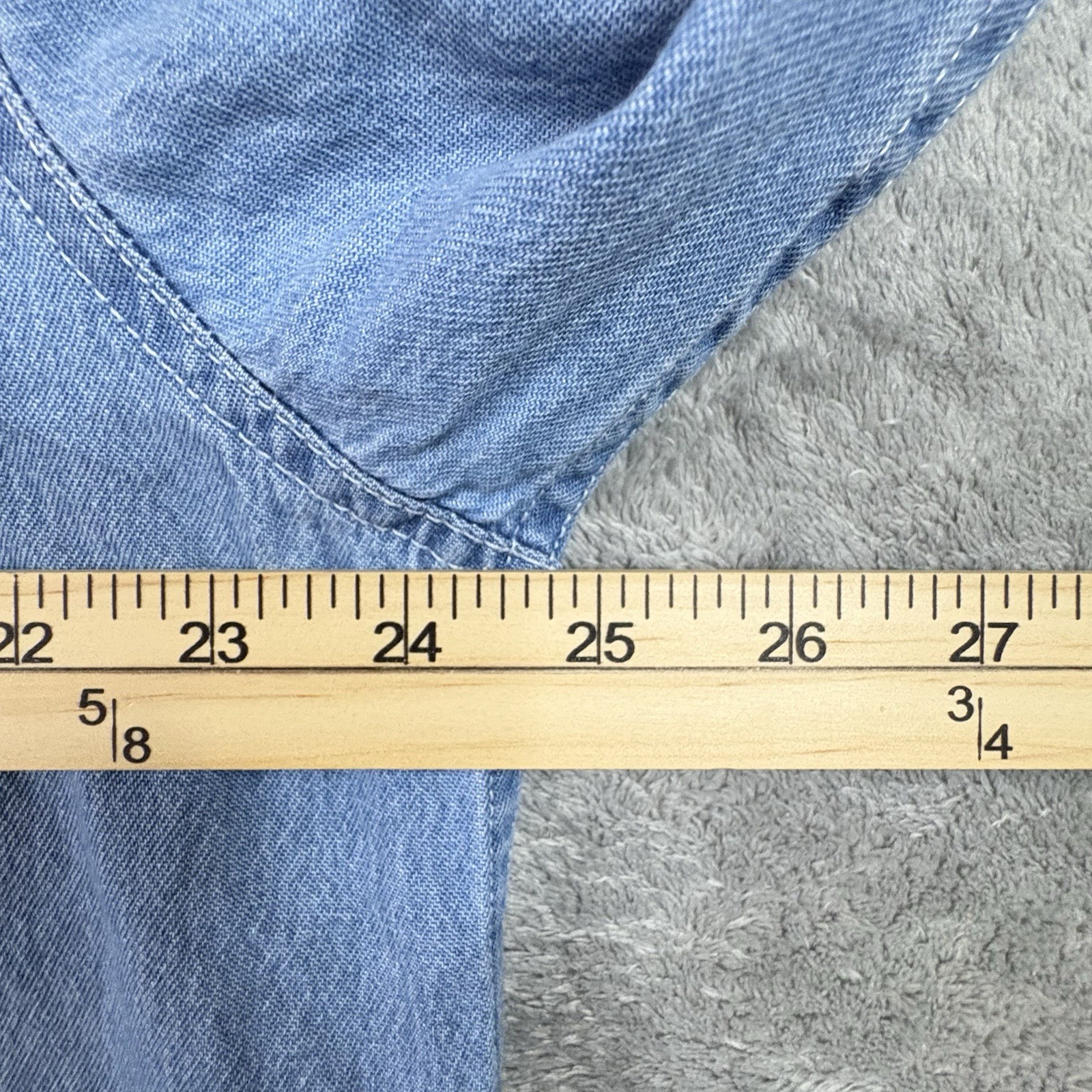 Ultra Club Cypress Denim Men’s L Light Blue Chambray Button Down SEE DESCRIPTION