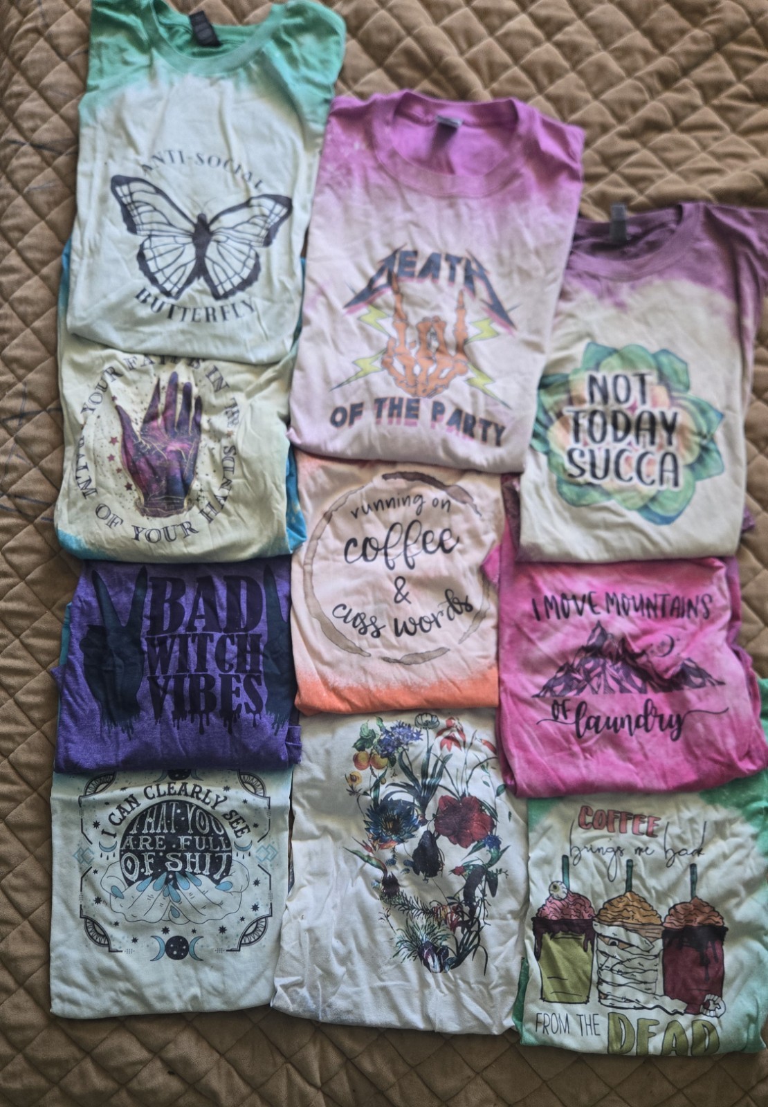 Wholesale Lot of 10 Graphic Short Sleeve Tee Shirts (Size Breakdown in Desc)