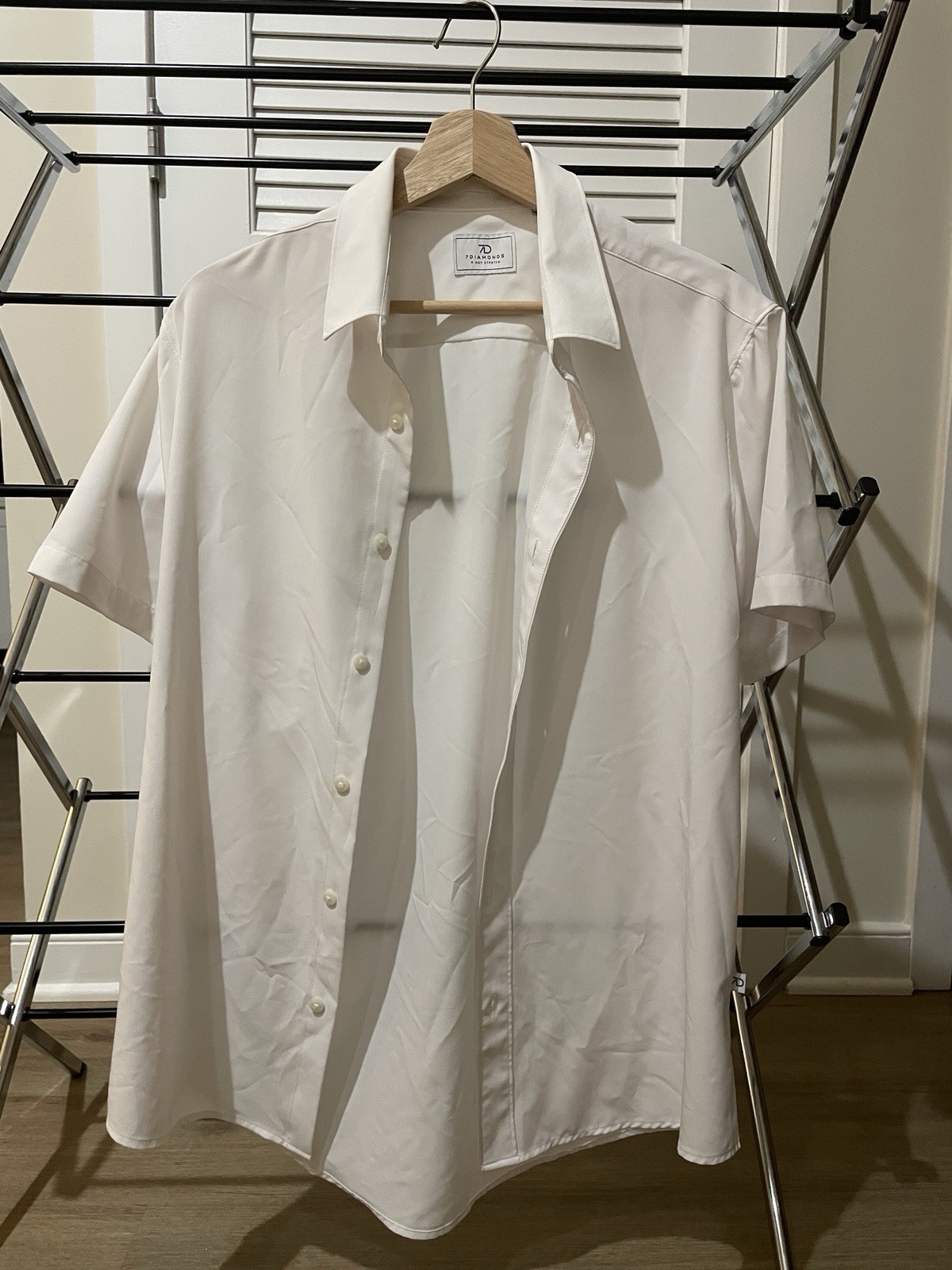 7DIAMONDS Men’s White Solid Stretch Woven Spread Collar Button-Up Shirt S