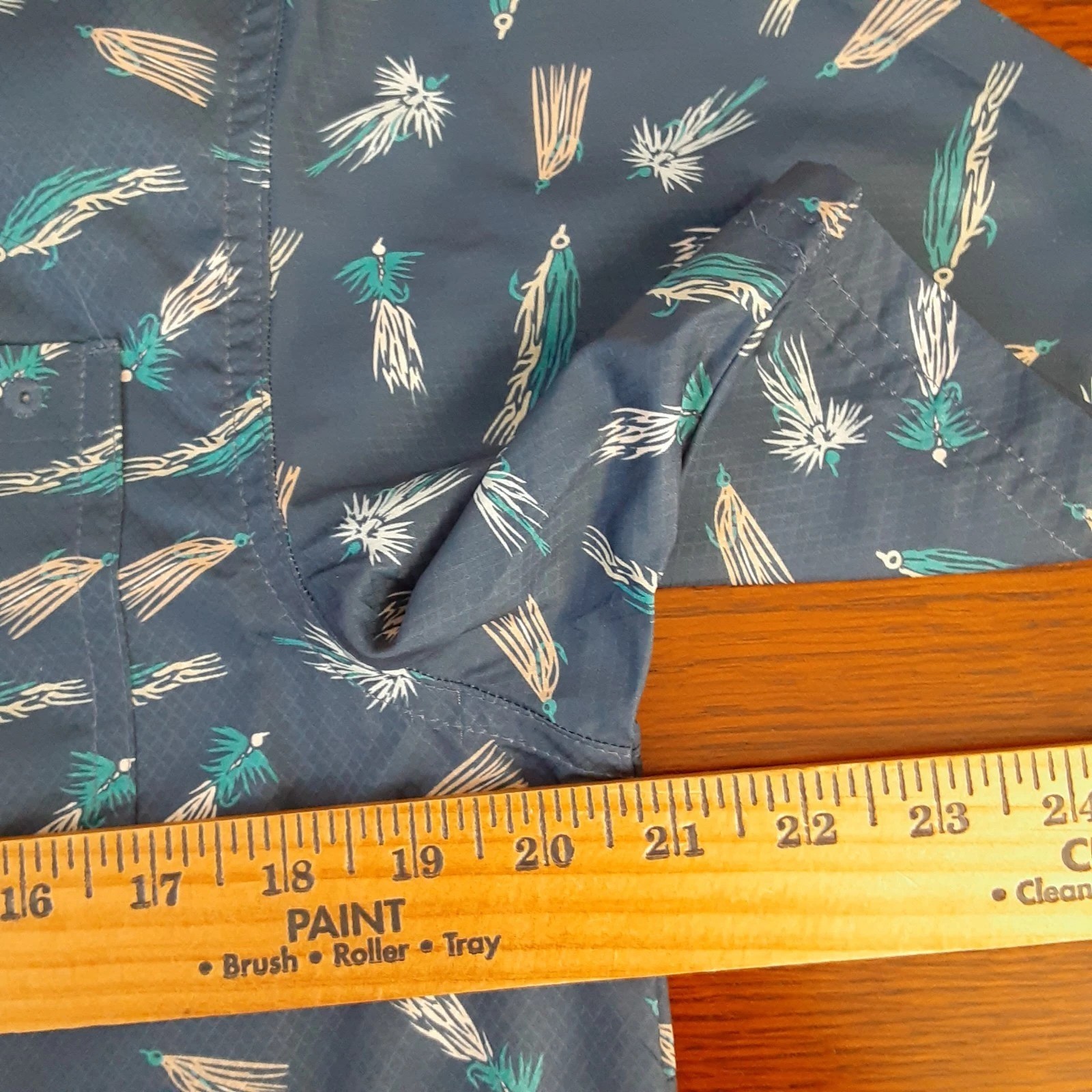 Columbia PFG Mens Small Blue Super Slack Tide Camp Shirt Short Sleeve Lure New