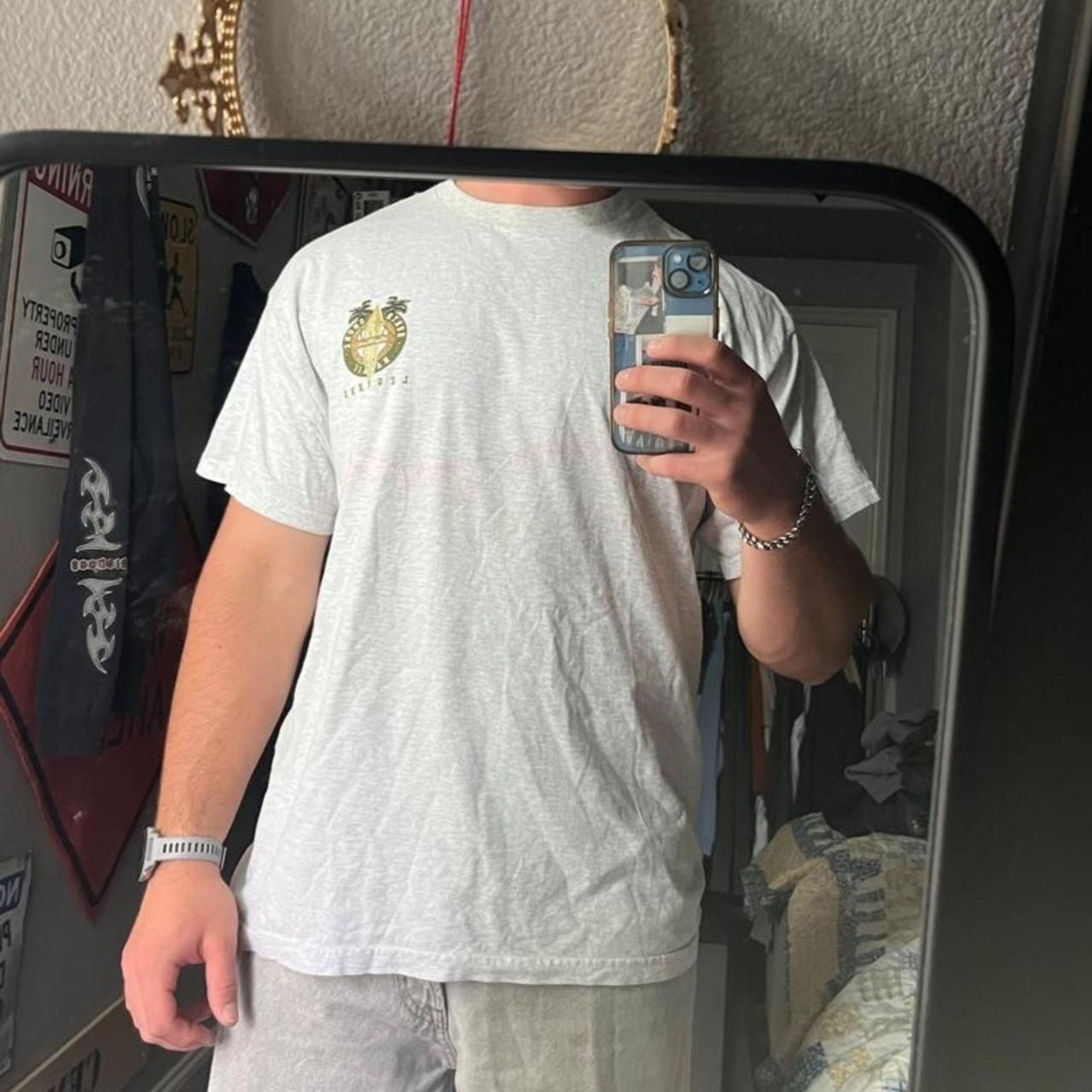 Delta-pro-weight Men’s White and Grey T-shirt