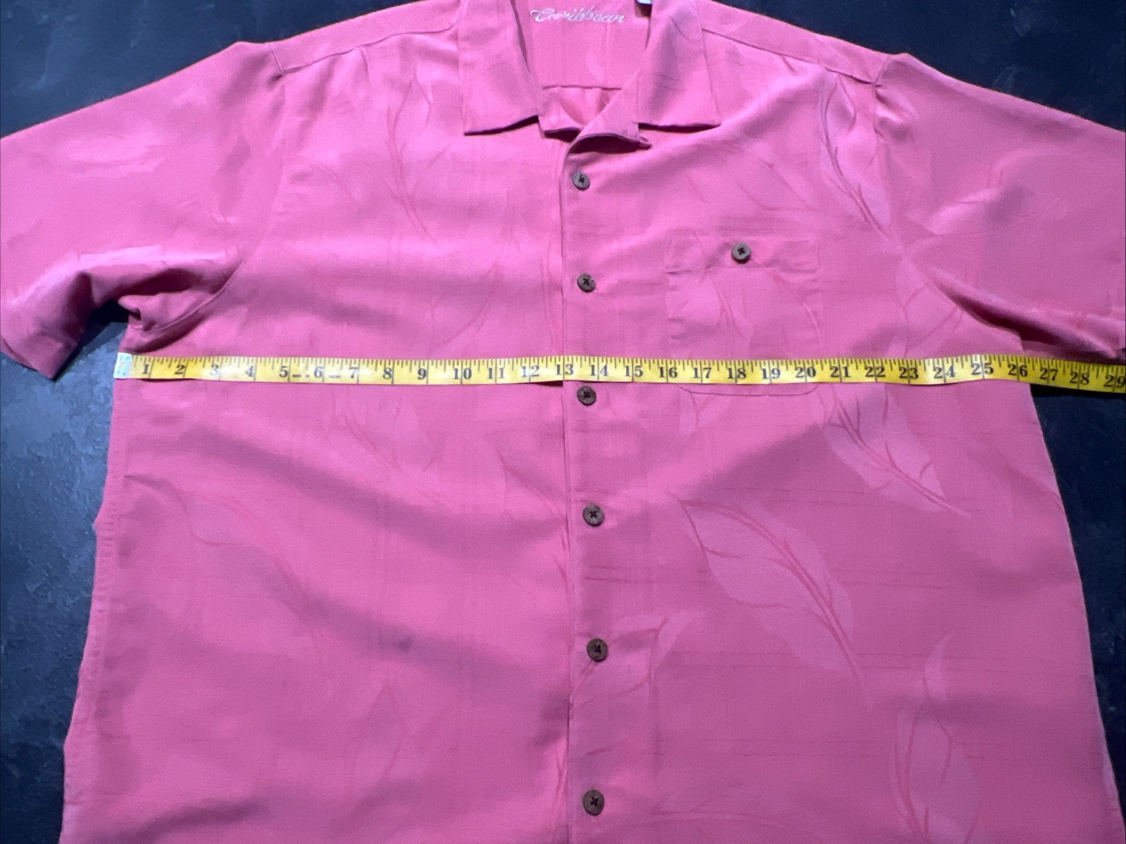 Caribbean Textured Leaf Pattern Coral Pink Short Sleeve Button Shirt Mens Sz XL