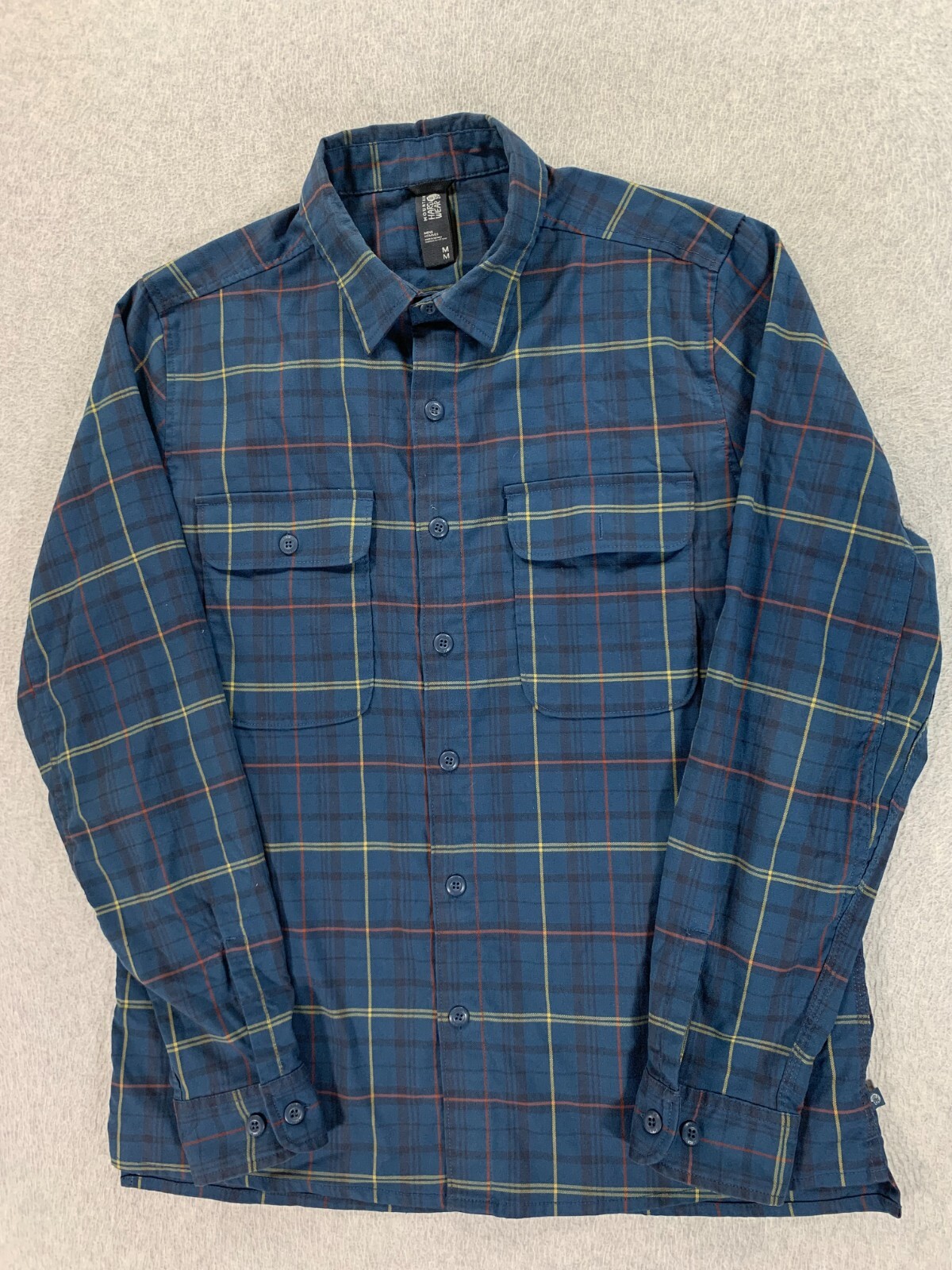 Mountain Hardwear Cotton Blend Plaid L/S Button Down Shirt (Men’s Medium) Blue