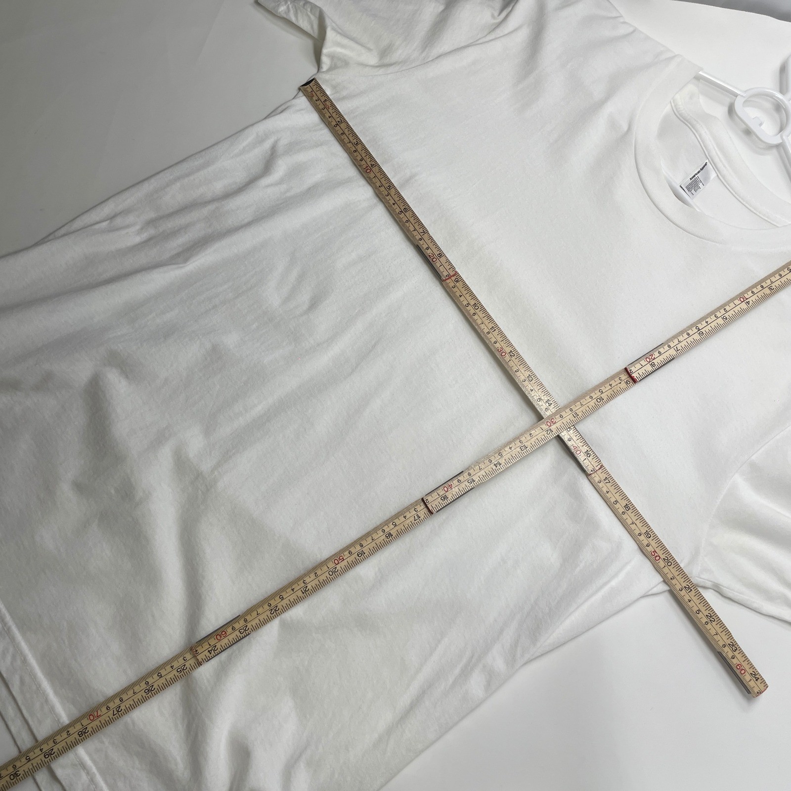 American Apparel White Crewneck T-Shirt Men Large 100% Combed Cotton Made in USA