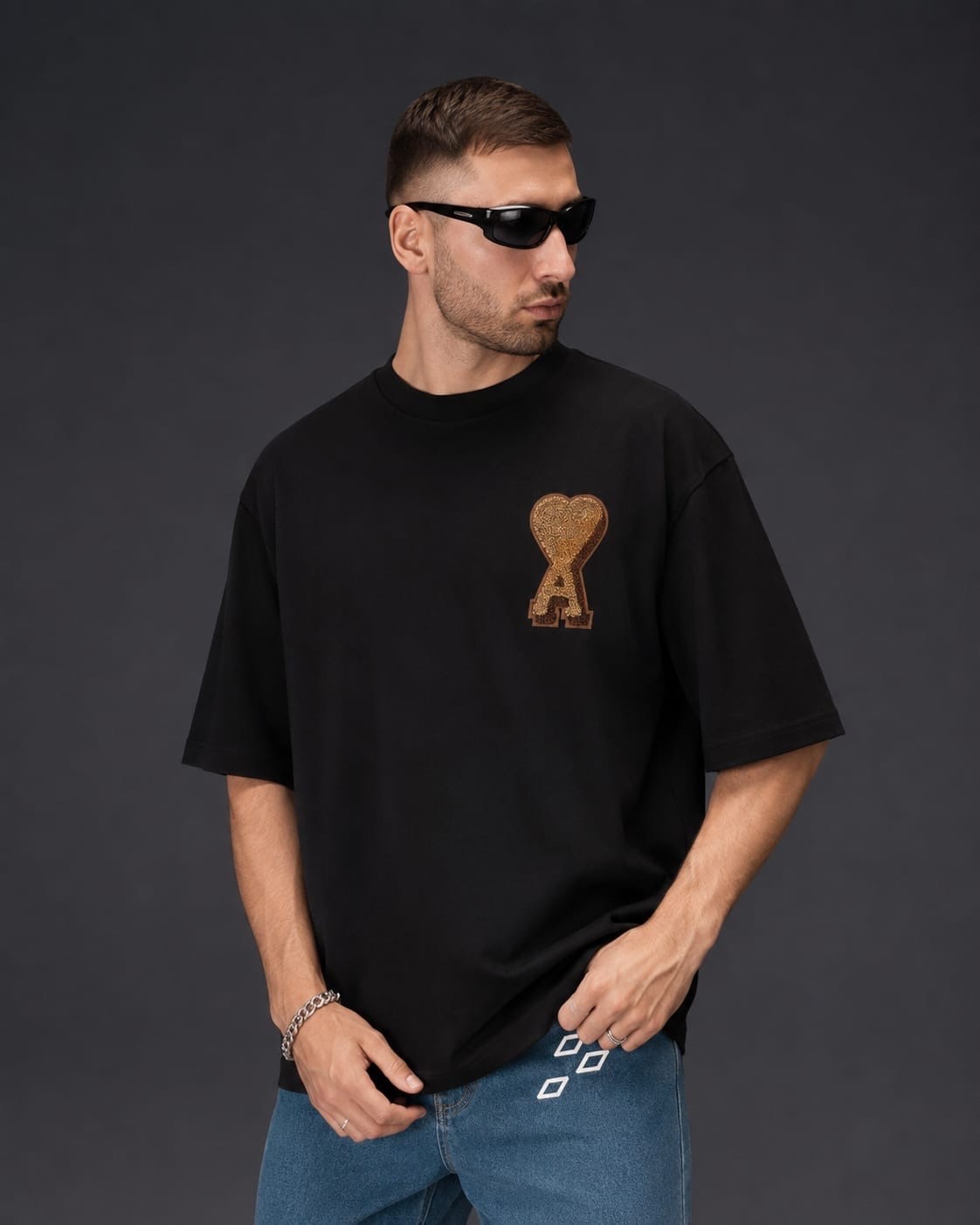 AMI Paris Black T-Shirt Embroidered Heart Logo Premium Cotton