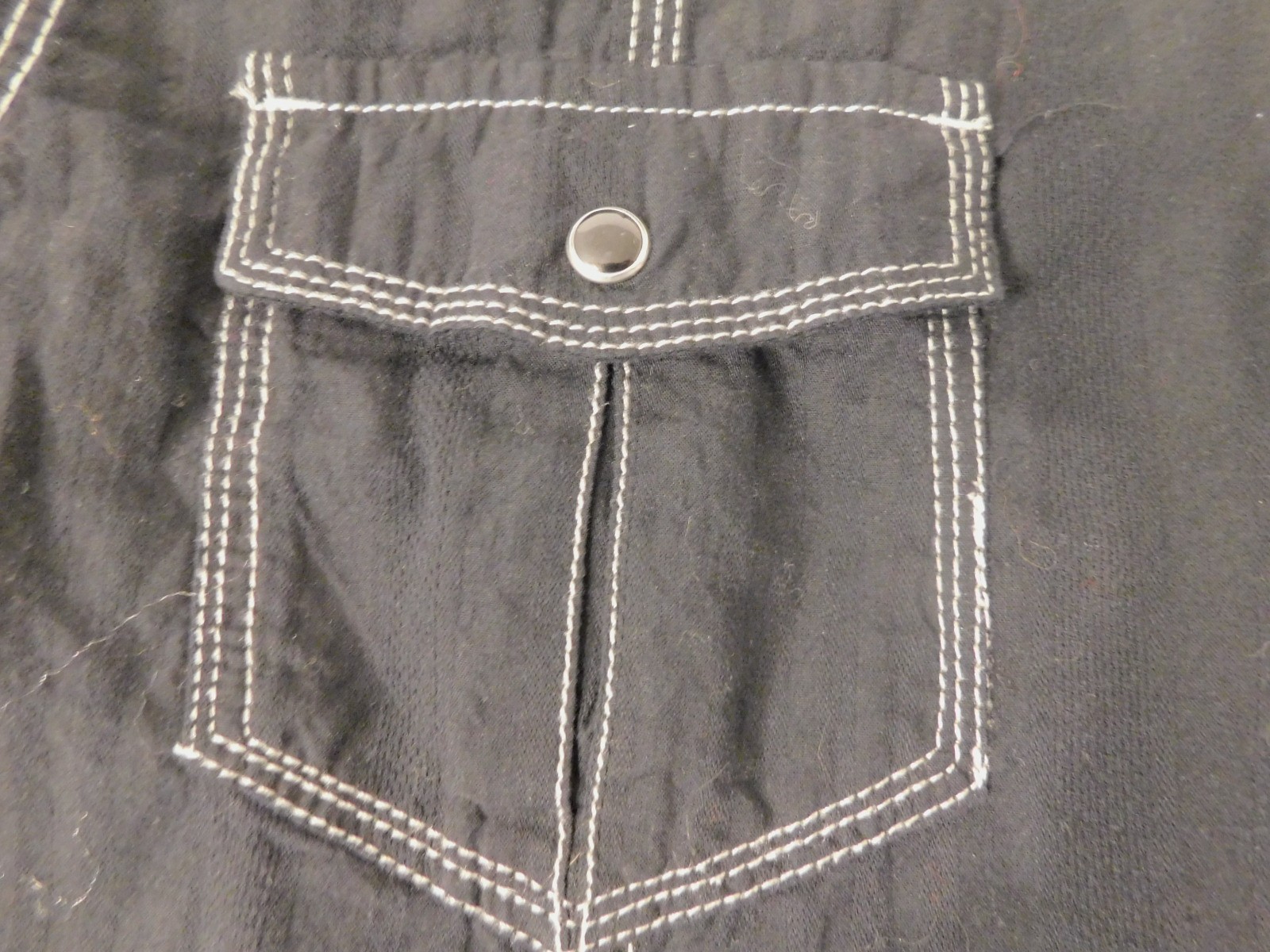 Machine Shirt Button Down Men’s XL 100% Cotton Machine Wash Pockets Snaps E114