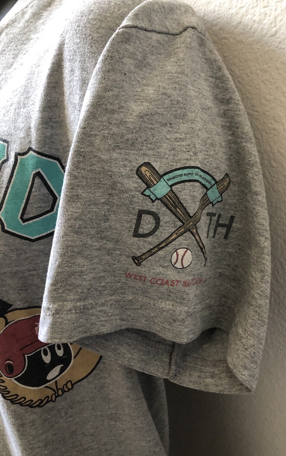Diamond Supply Co VS The Hundreds All Star Championship Baseball Men’s T-Shirt M