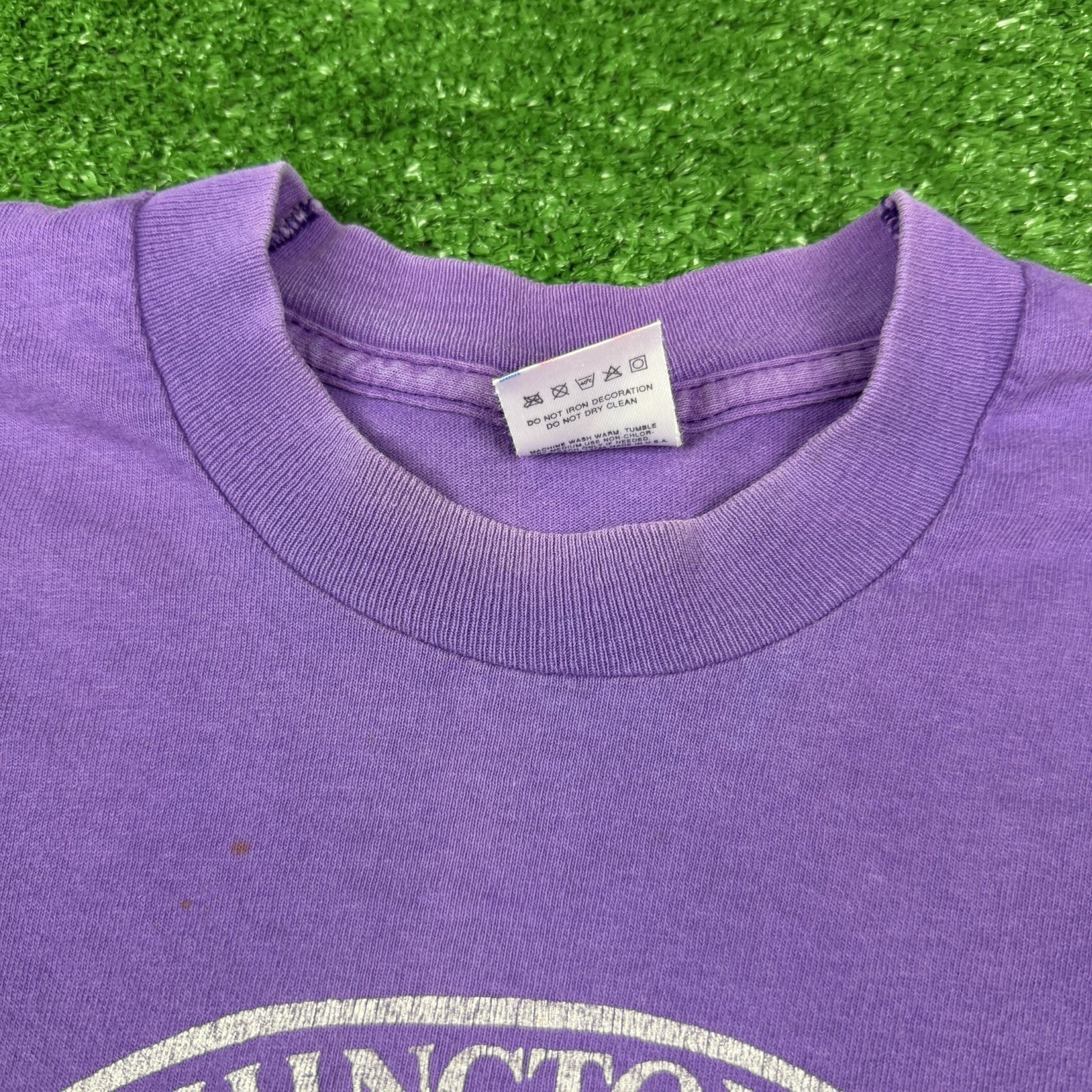 Vintage 80’s 90’s Washington DC United States Purple T-Shirt FOTL Size Large USA