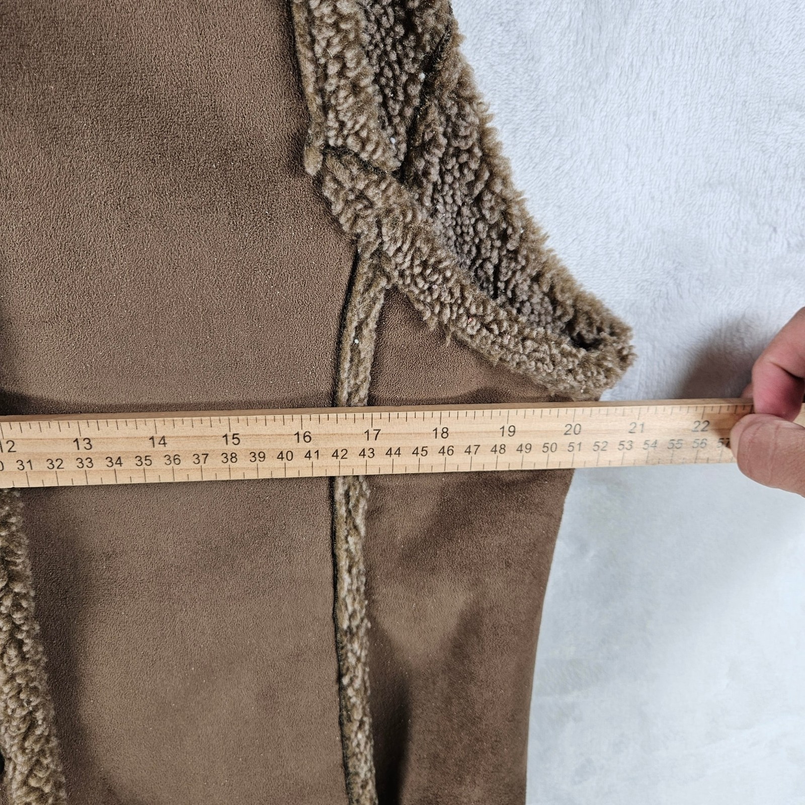 L.L. Bean Sherpa Fleece Vest Button Front Tan Women’s Size Medium