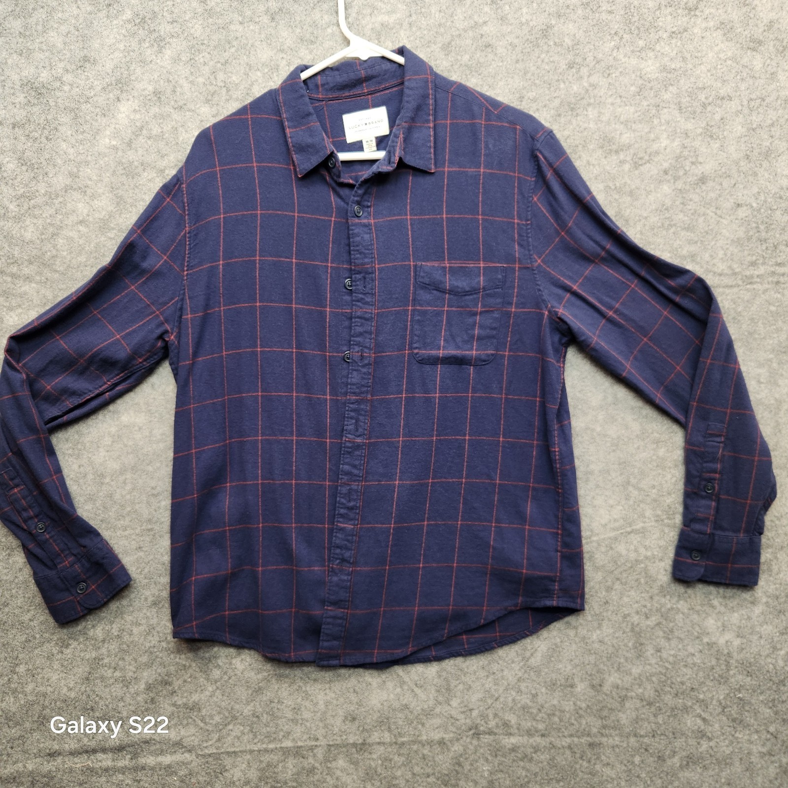 Lucky Brand Men’s Long Sleeve Shirt Barrel Cuff Size Medium Navy Blue Windowpane