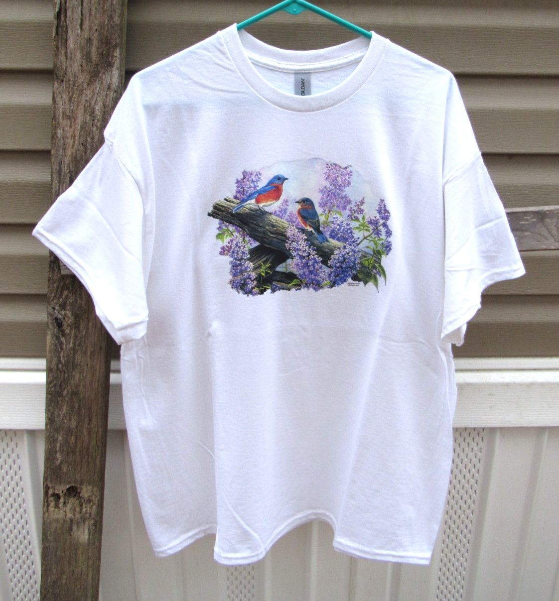 NEW Spring Courting bluebirds short sleeve white T- shirt – XL