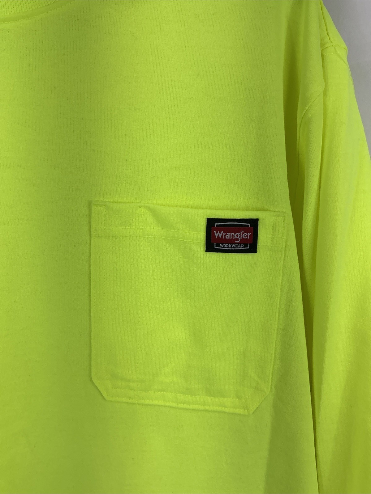 NWT Wrangler Workwear Men’s Hi-Vis Yellow Long Sleeve Pocket T-Shirt Size XL