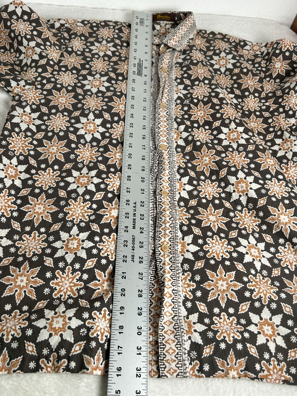 Vintage Danar Hadi Solo-Indonesia Batik Shirt Large Brown Button Up Short Sleeve