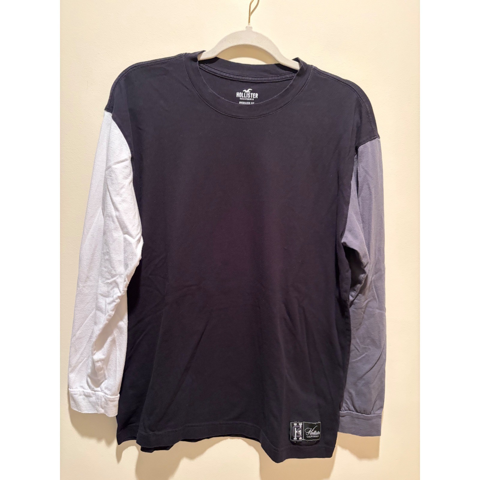 Hollister Mens Oversized Colorblock Long Sleeve T-Shirt Black White Grey Small