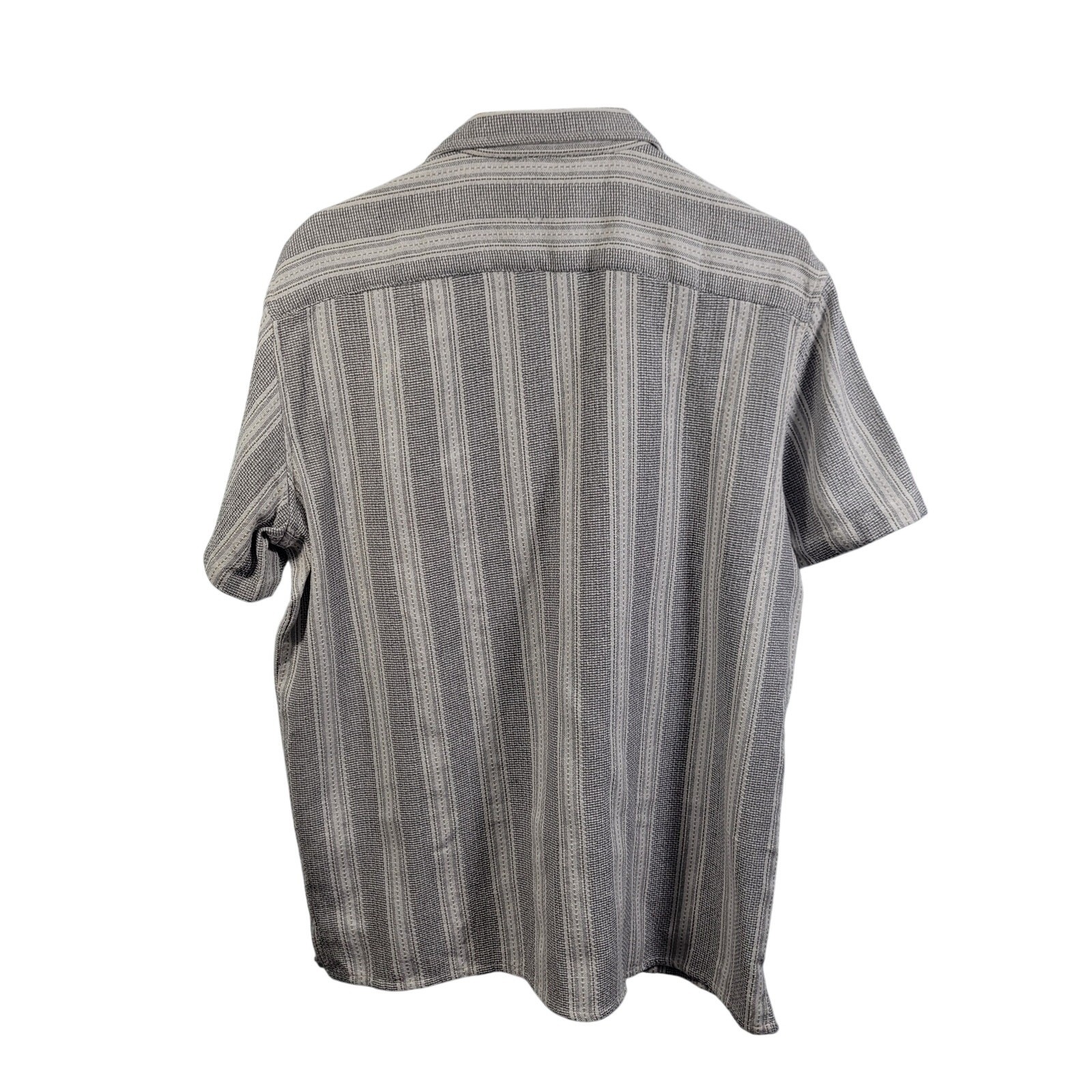 MBX White & Gray Striped Textured Pattern Men’s Button Front Shirt Size XL 71326