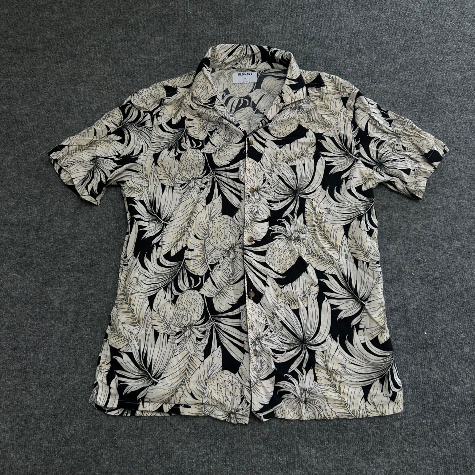 Old Navy Shirt Mens Size M Black White Pineapple Tropical Viscose Cotton Aloha
