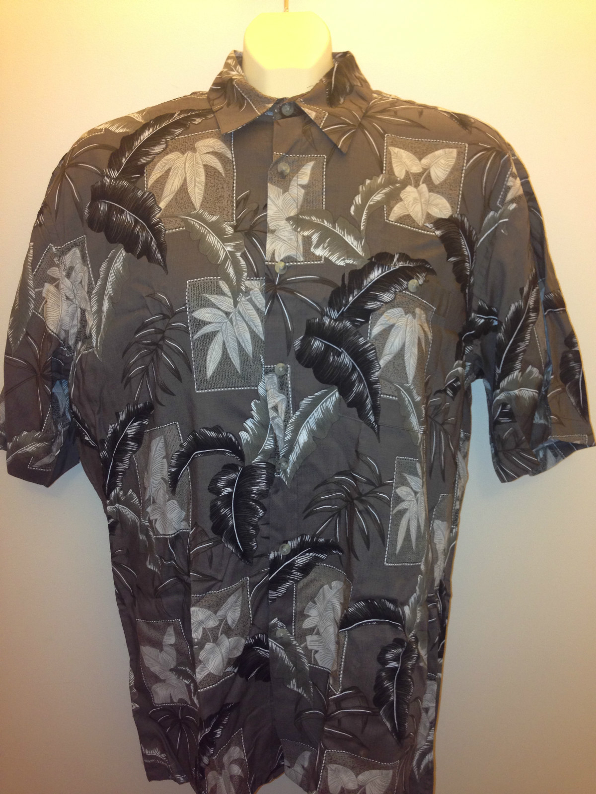 Campia moda mens tropical rayon camp shirt M, varies colors