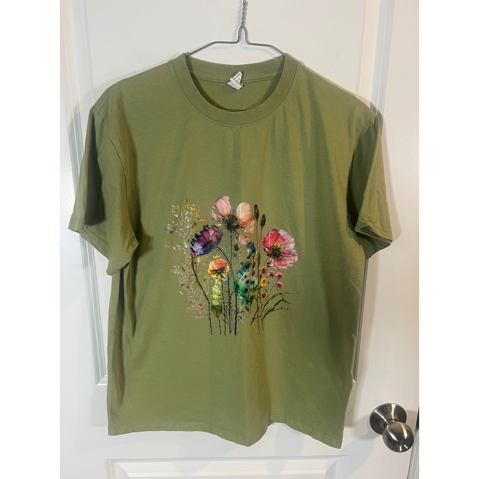 Unbranded Unisex T-Shirt Floral Graphic Botanical Print Green Size Medium