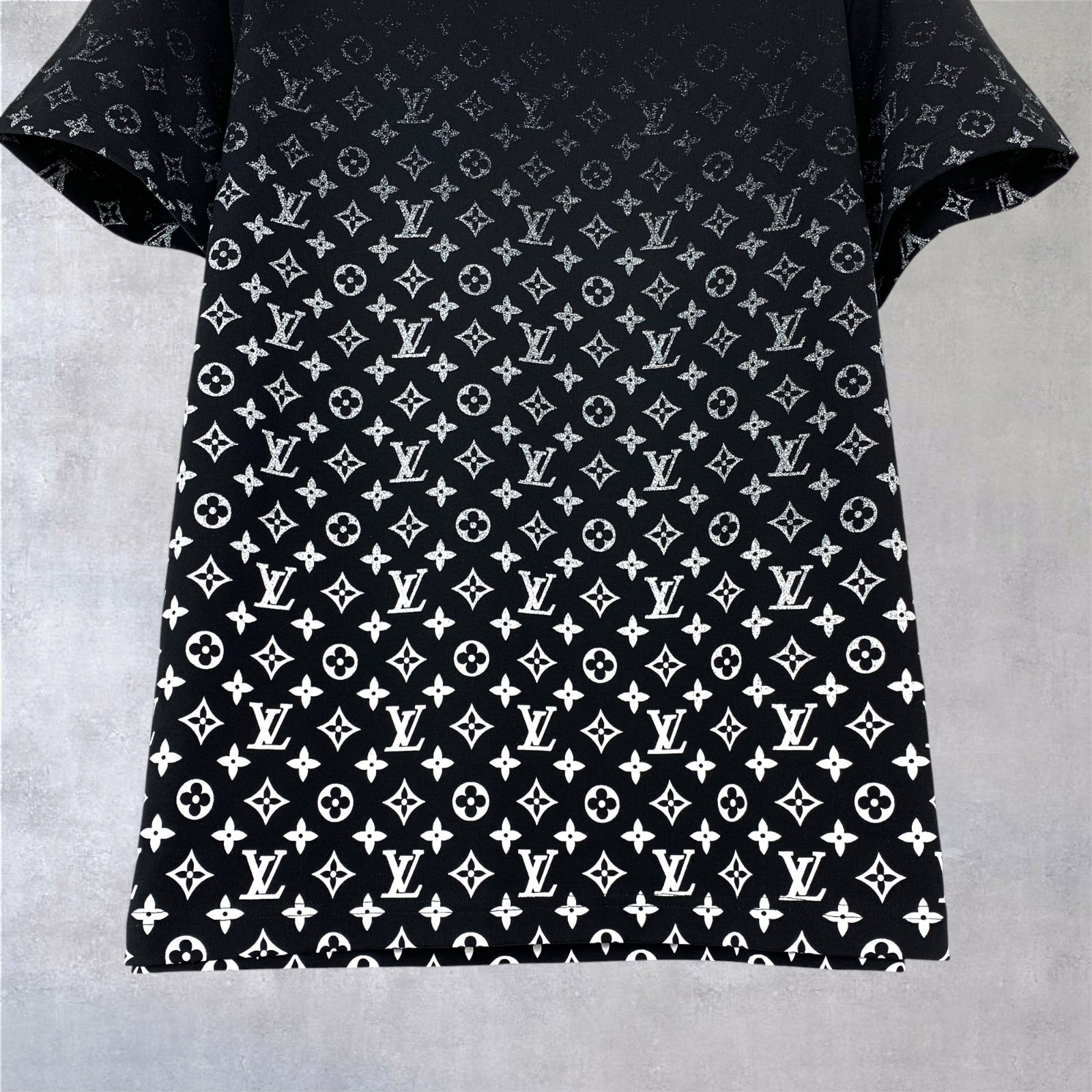 Louis Vuitton LV Monogram Pattern Gradient Cotton Crewneck T-Shirt Black Size L