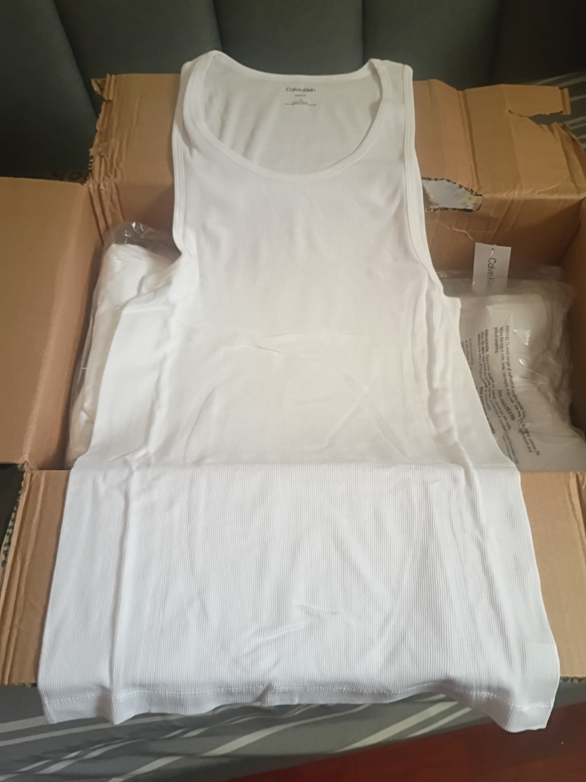 Calvin Klein 3pk tank tops (Men:s Large)