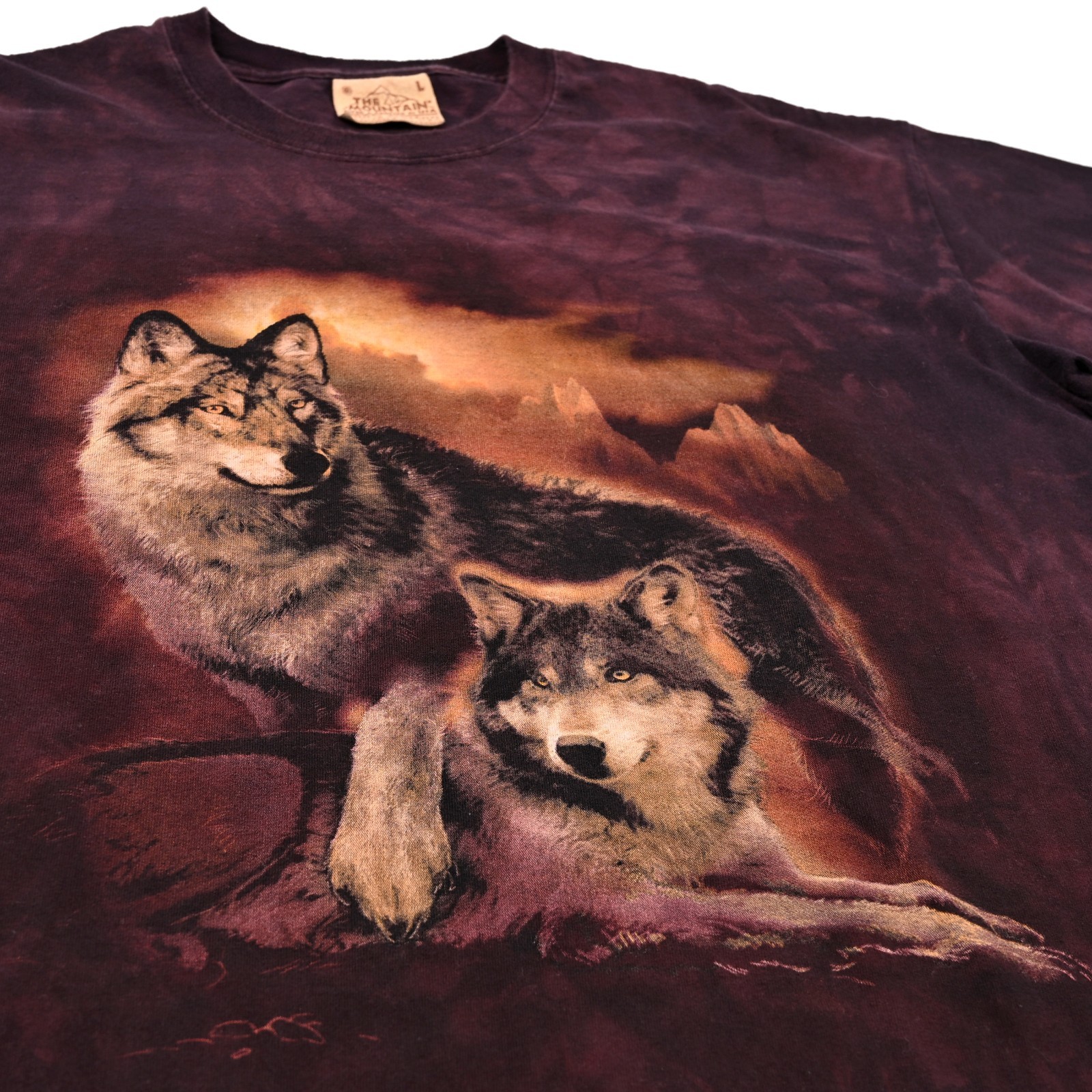 The Mountain Shirt Men’s Large Wolves Western Tie Dye Graphic Tee USA Vintage