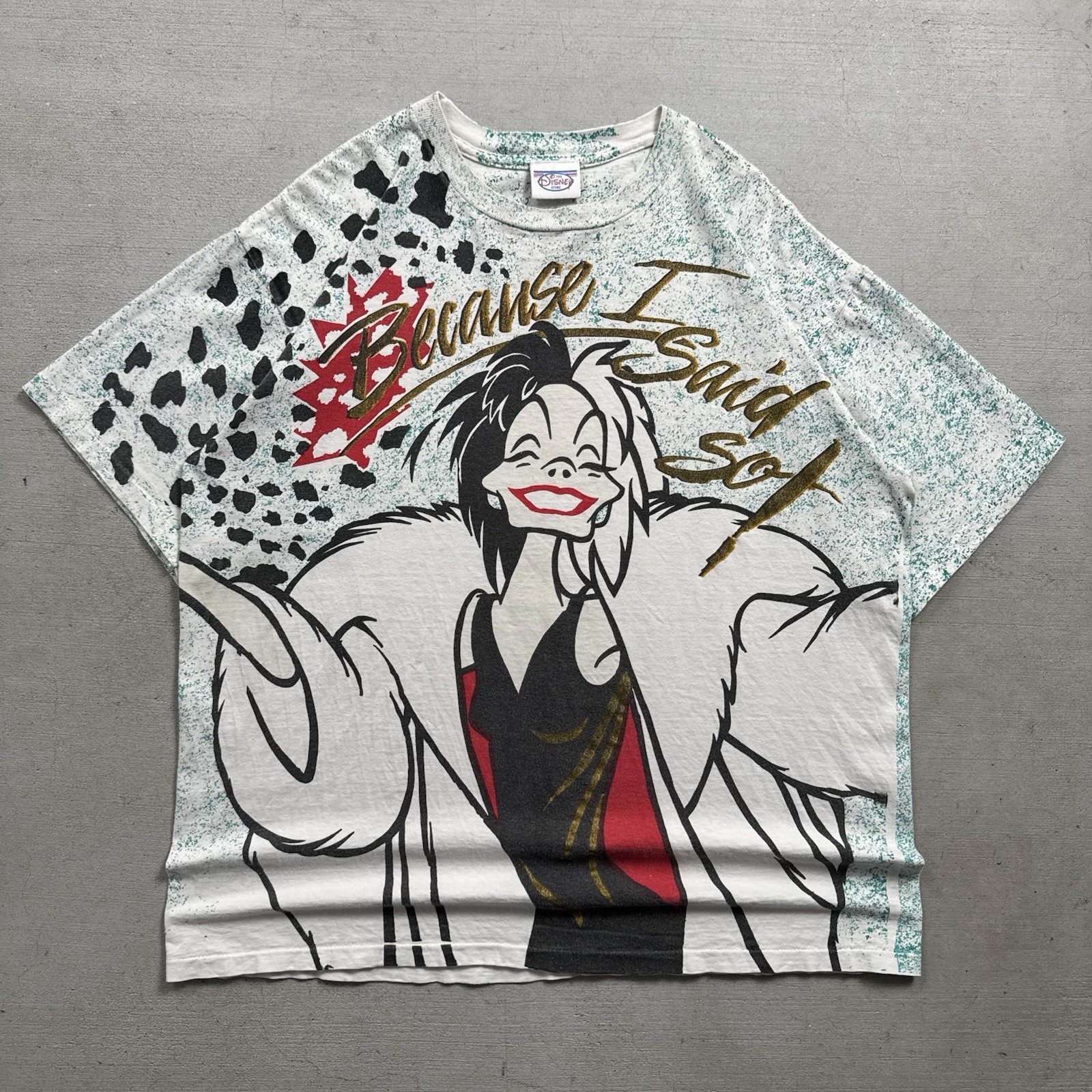 Cruella De Vil 101 Dalmatians Men’s T-Shirt XL 90s Vintage AOP Disney Villains
