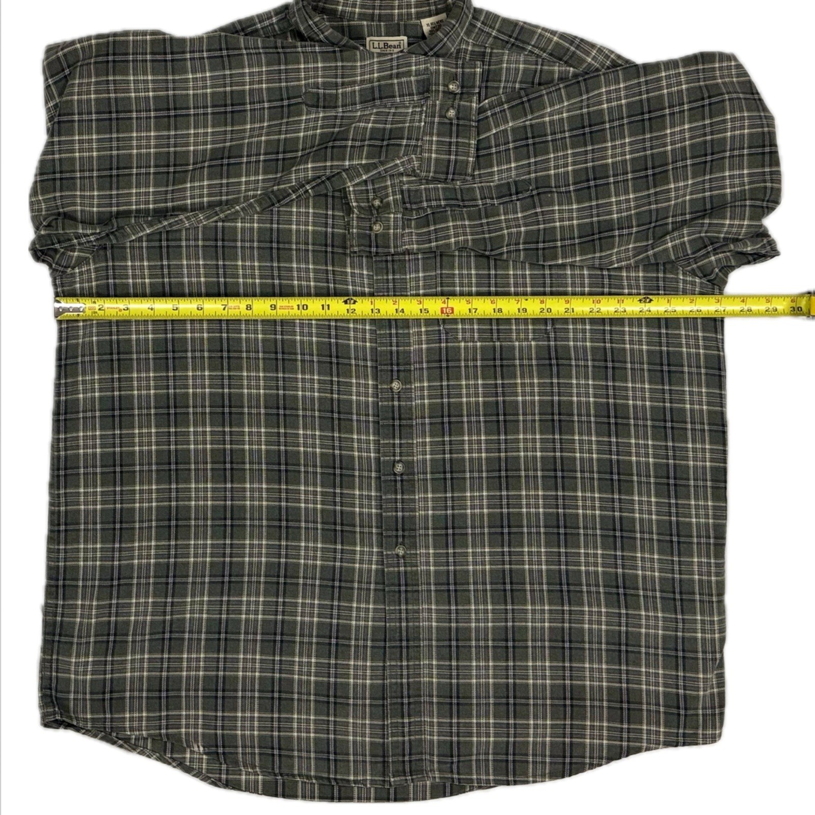 LL Bean OMT30 Made in Canada 100% cotton khaki green plaid Flannel Shirt Mens XL