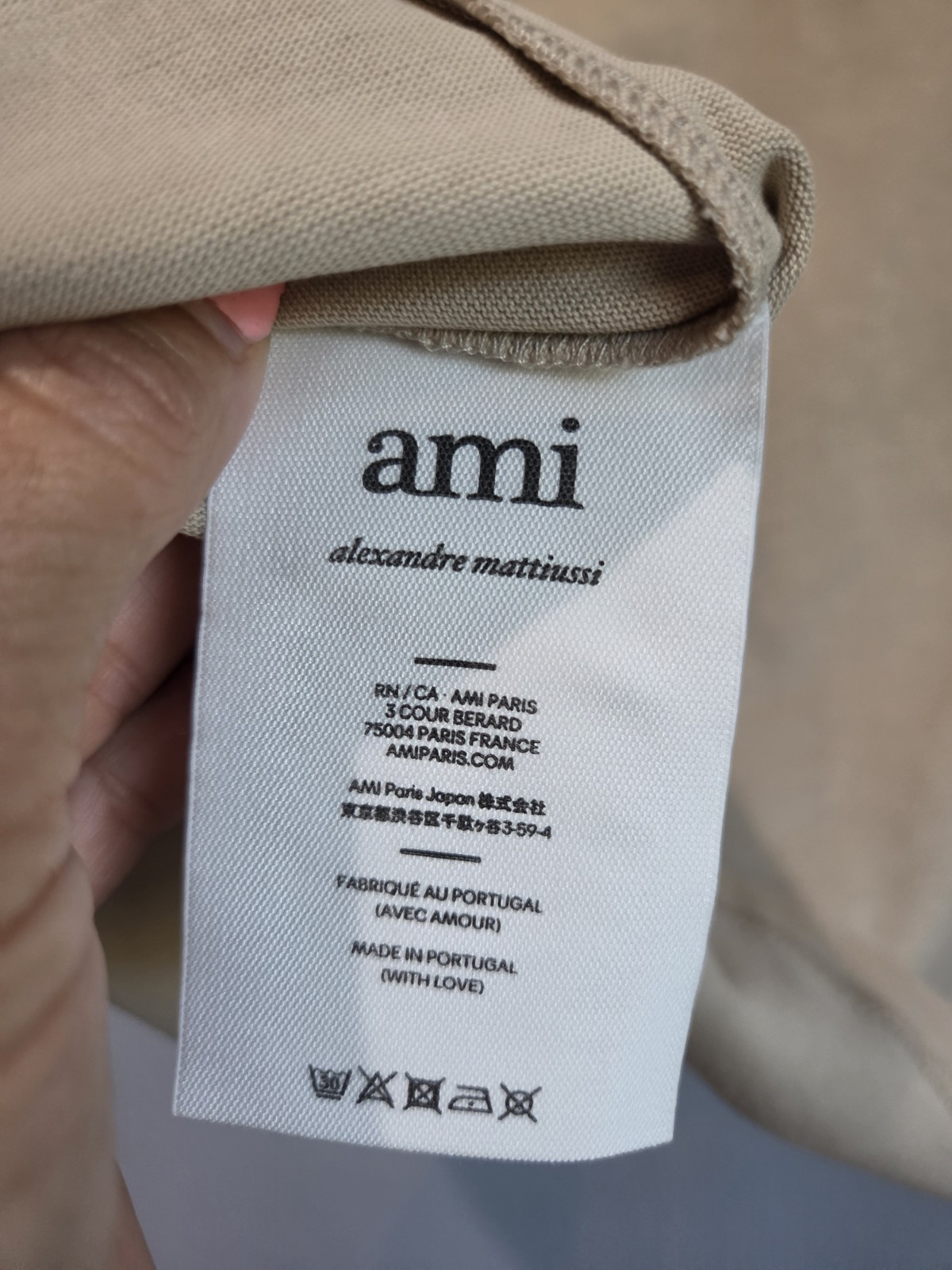 ami AMI de Coeur Beige Logo Heart Crewneck T-Shirt Size M Short Sleeve