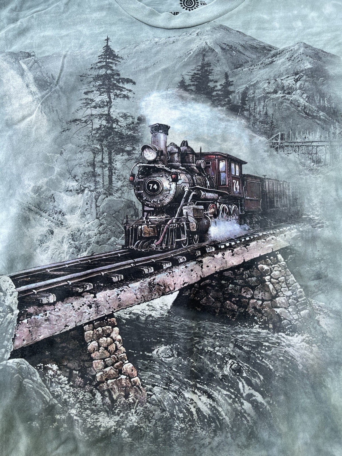 The mountain T-shirt locomotive 74 size 2XL New