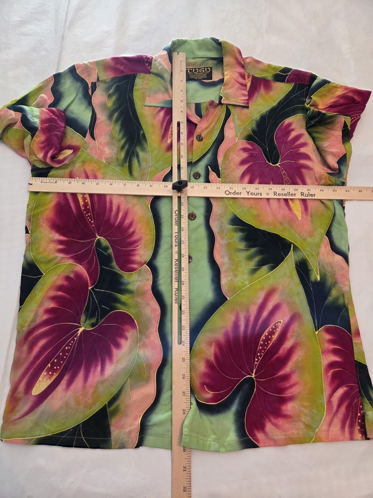 Tugu Mens Flower Rayon Shirt Multicolor Loud Medium Cruise Beach NWT MSRP $120