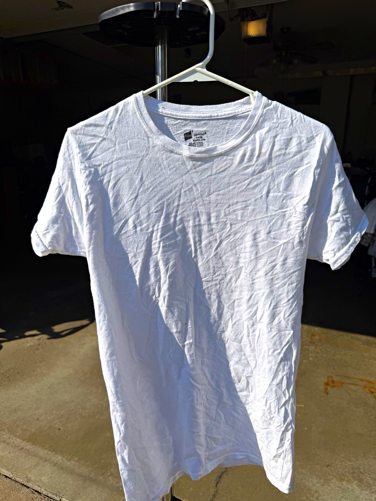 Hanes ComfortSoft Men’s White Cotton Jersey Crew Neck Tagless T-Shirt Size S