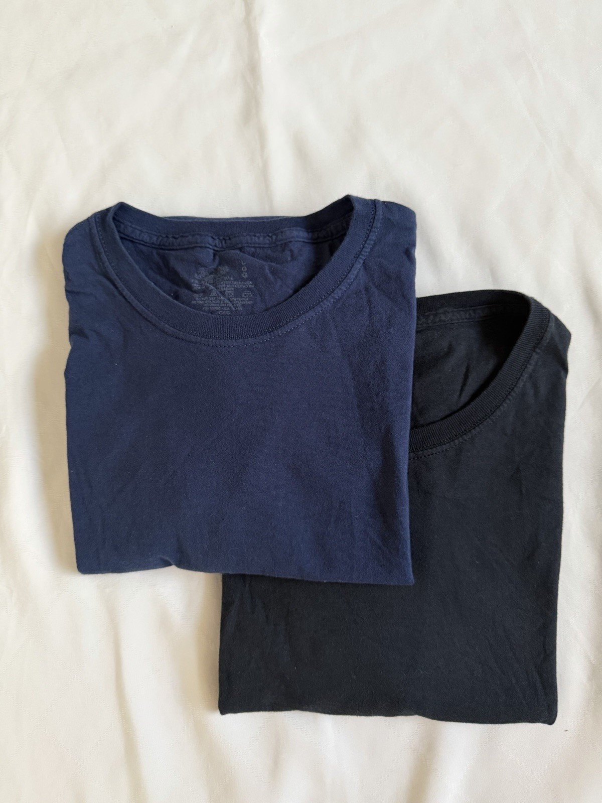 Fruit of the Loom Men’s Crew Neck T-Shirts – Navy & Black. Sz L/G. T098