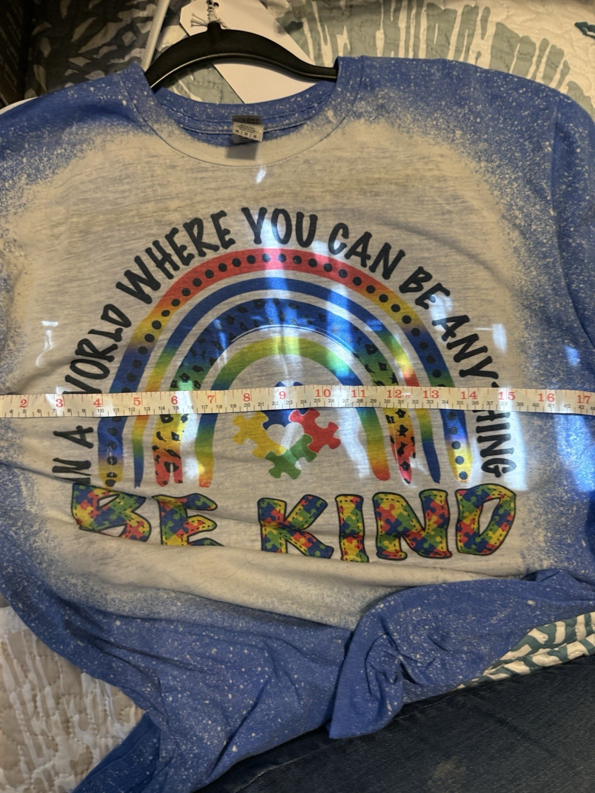 Gildan Softstyle Men’s M Blue/White Bleach Autism Awareness Be Kind T-Shirt
