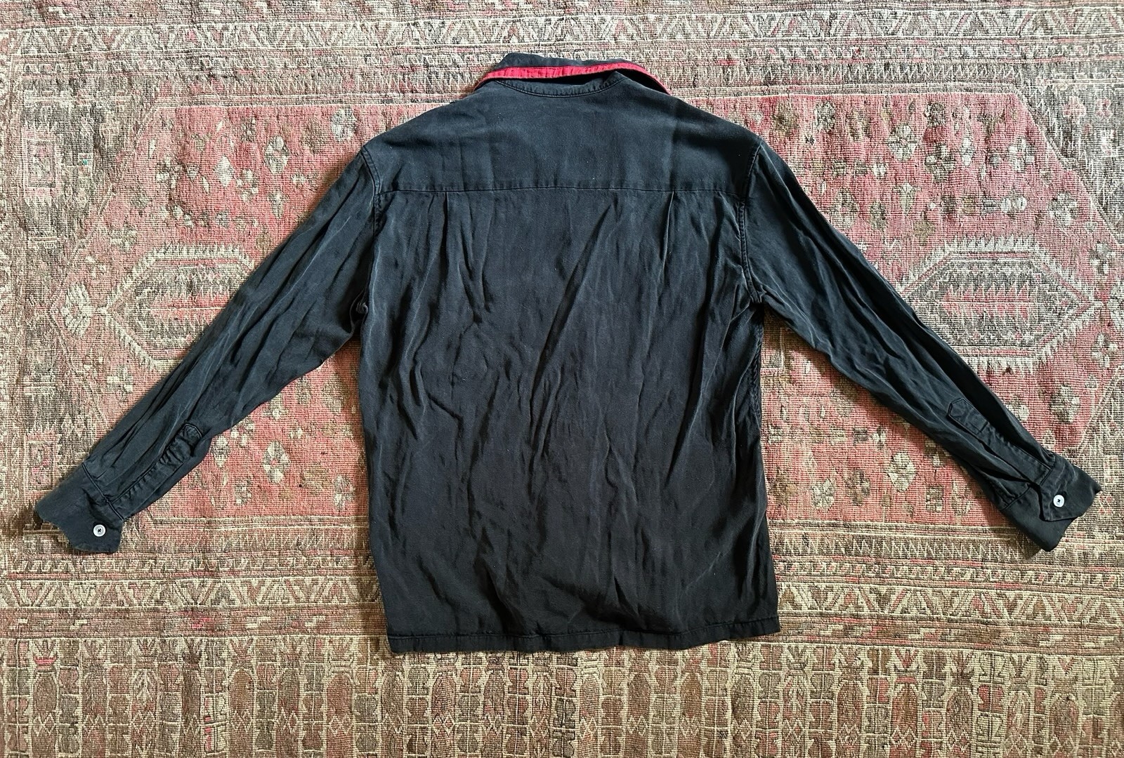 1950’s Style Hollywood Rogue Loop Collar Shirt Black Red Button Up Men’s M