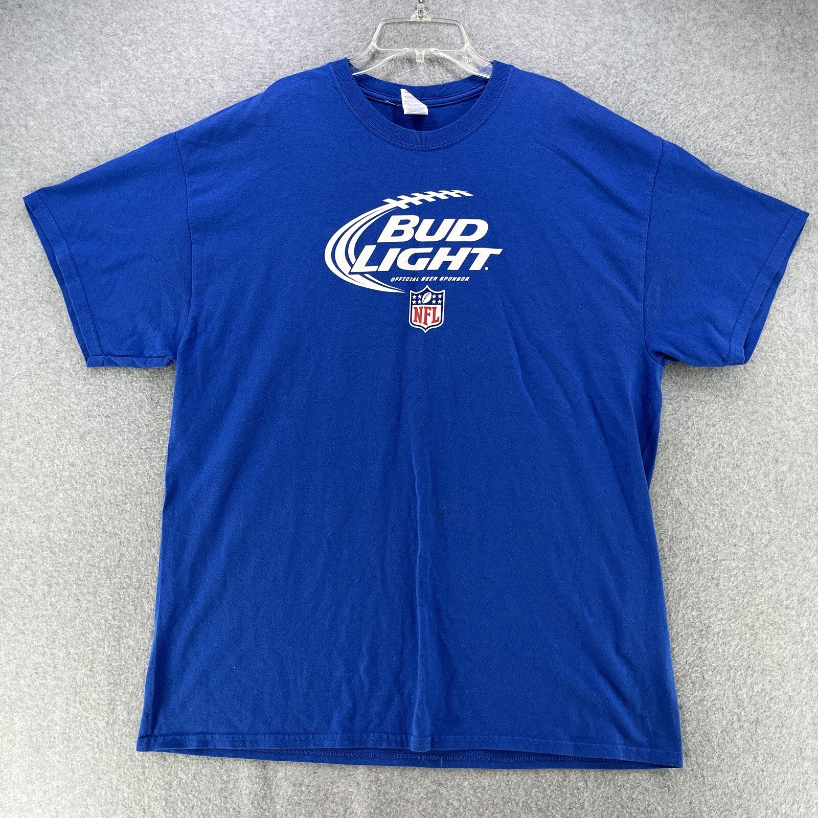 Gildan Mens T Shirt XL X-Large ‘Bud Light’ NFL Tee Blue Beer Camisa Relaxed
