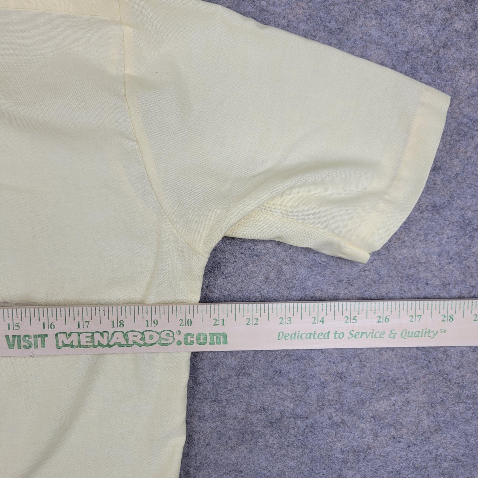 Beau Brummel Shirt Mens Medium Yellow Solid Button Front Short Sleeve Casual