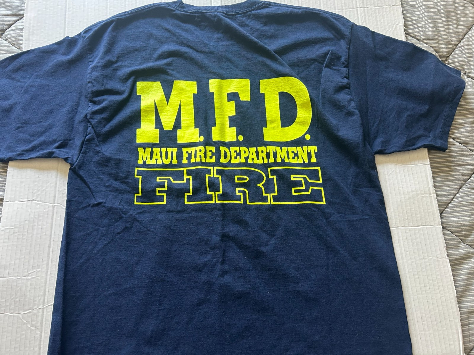 MAUI ,HI FIRE DEPT. M- L DARK BLUE SHORT SLEEVE T-SHIRT.SEE DESCRIPTION BELOW