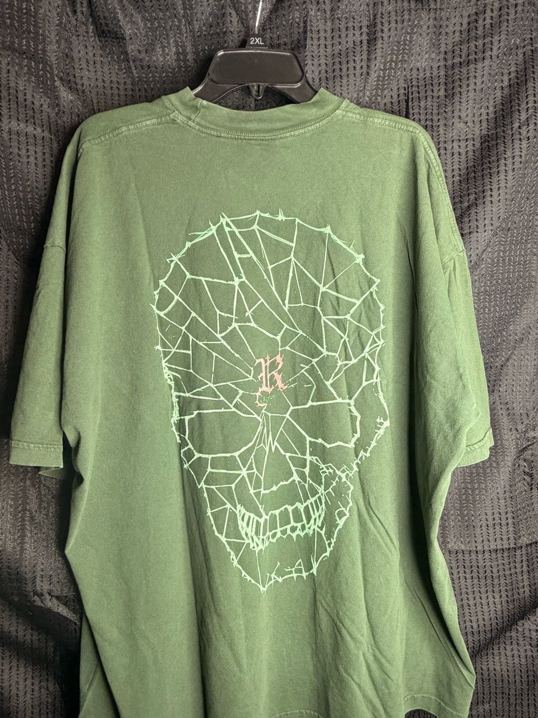 Revenge Anarchy Skull Lightning Graphic T-Shirt in Olive Green