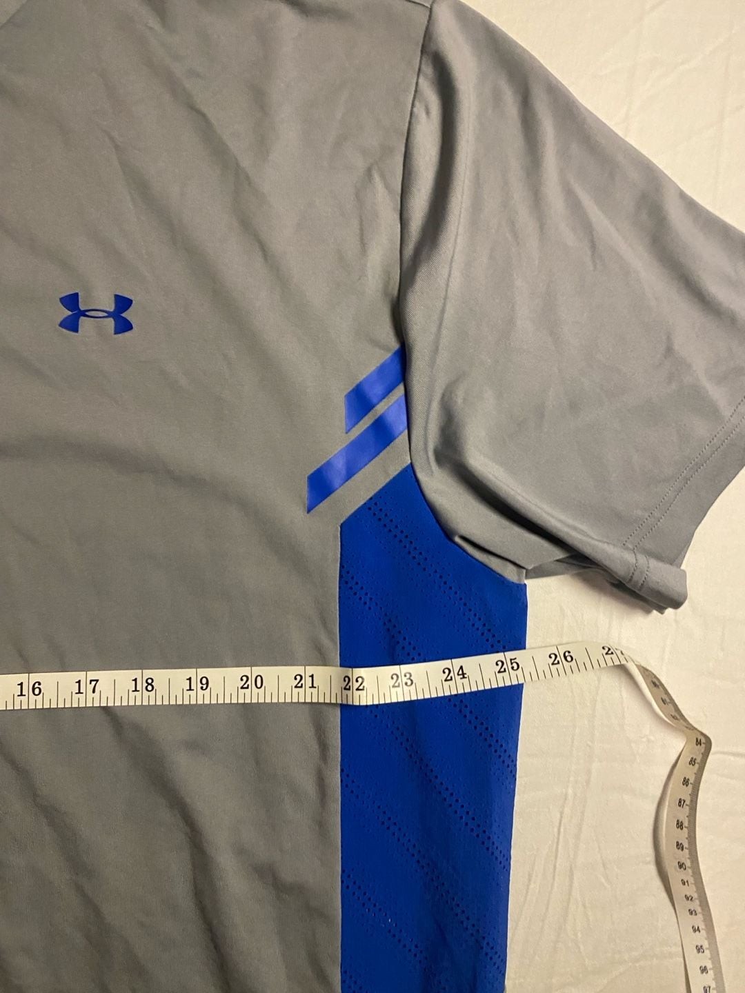 Under Armour Men’s Loose Fit Gray and Blue Vented Golf Shirt Size 2XL SKU1008