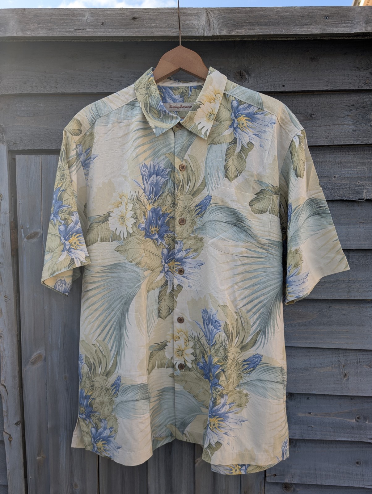 Tommy Bahama 100% Silk Hawaiian Shirt Large Tropical Floral Summer Holiday