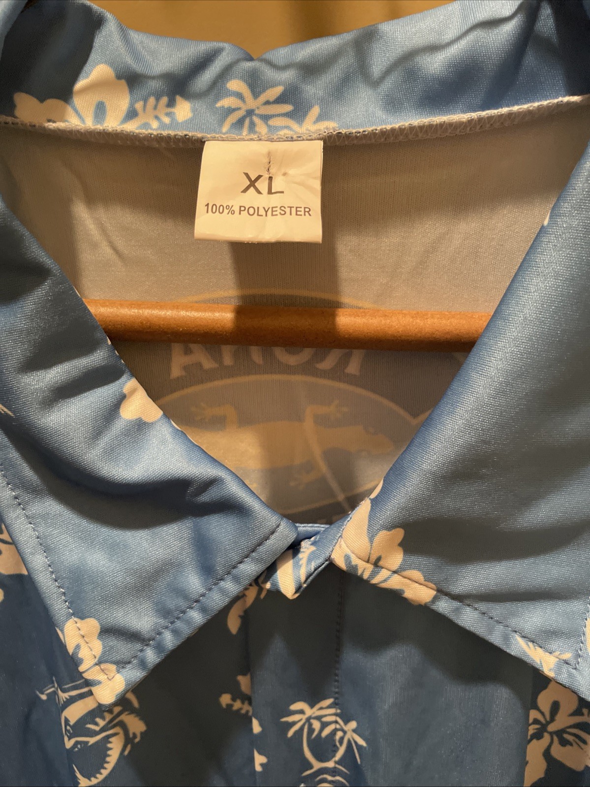 KONA BREWING COMPANY FLOWER PALM TREE DESIGN SHIRT. Soft Feel To The Shirt.