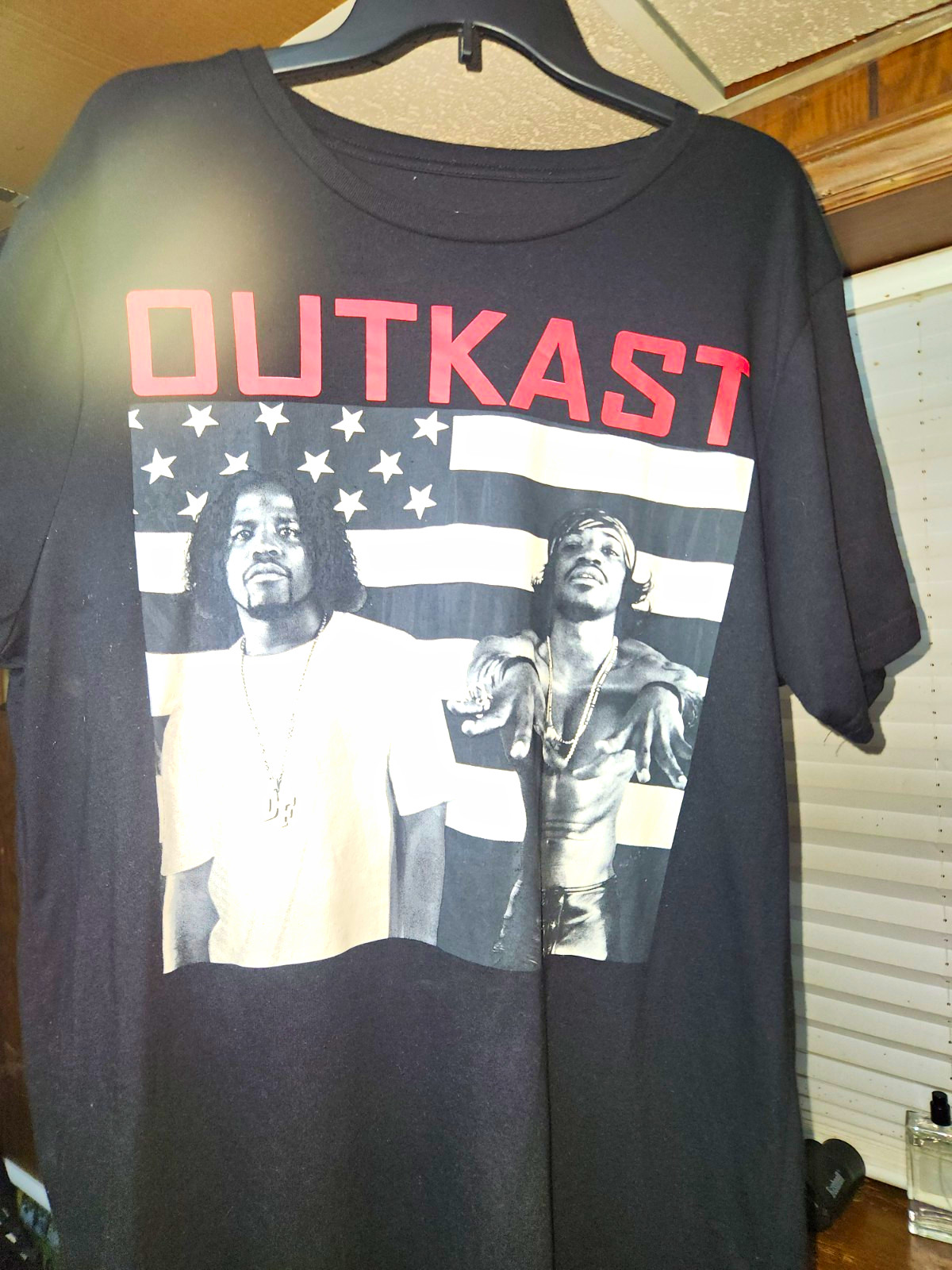 Mad Engine Men’s L/G 42/44 Black Cotton Blend Knit Outkast Graphic Tee T-Shirt