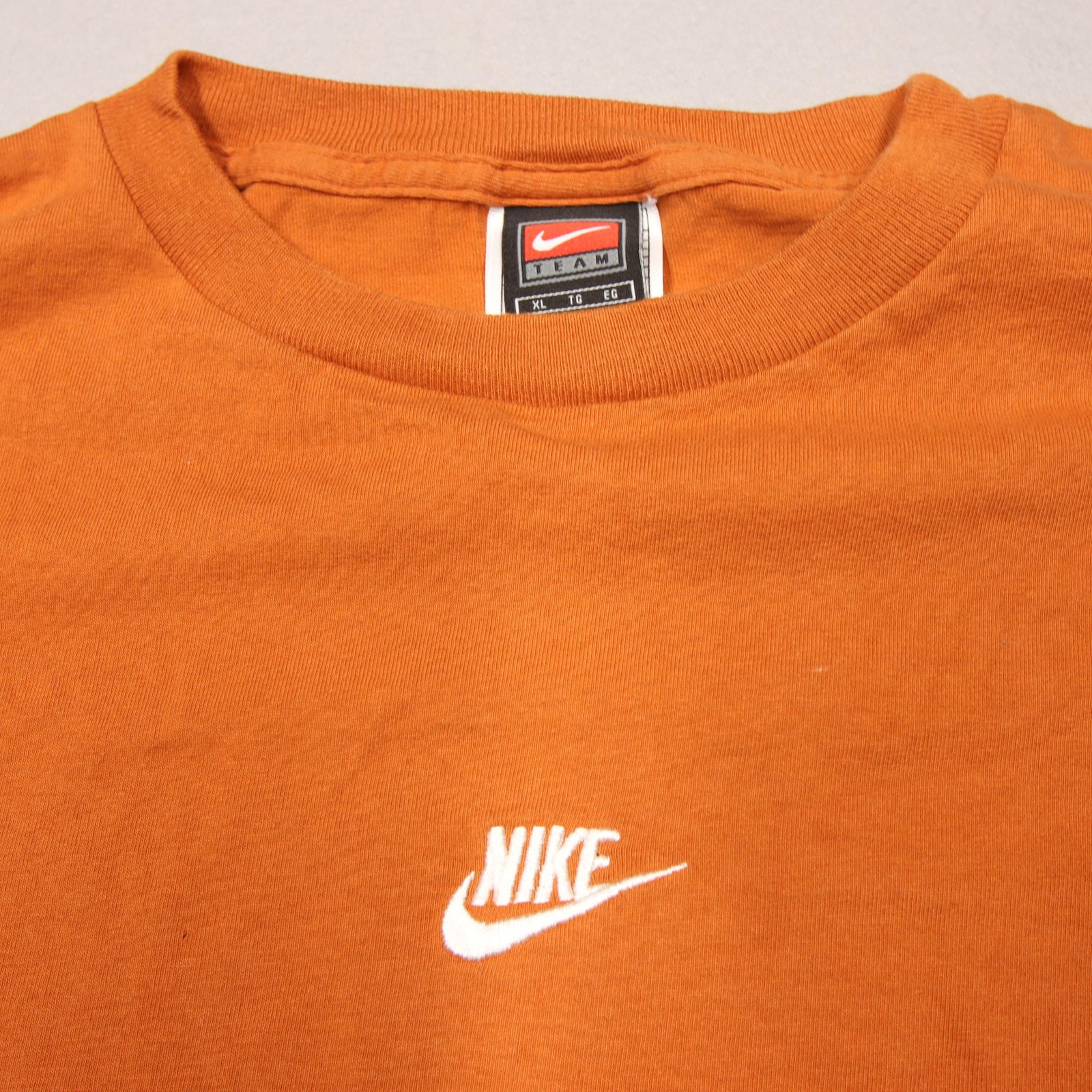 Nike Shirt Men Extra Large Dark Orange Long Sleeve Swoosh Logo Crewneck Athletic