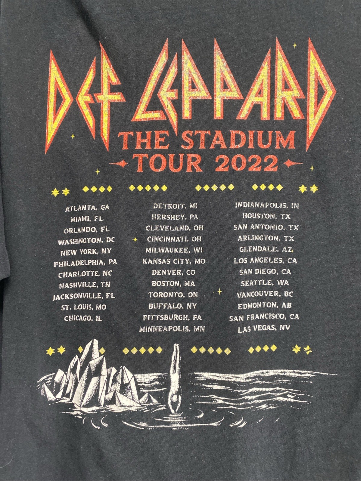 Def Leopard Diamond Star Halos T Shirt Stadium Tour 2022 Graphic Print 2 sided L