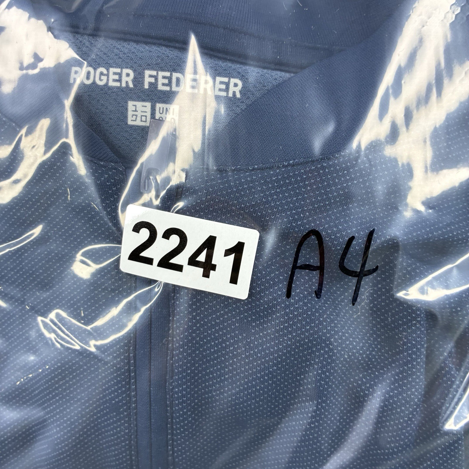 Uniqlo Roger Federer Tennis Shirt Men’s Large Blue 1/4 Zip Performance Henley