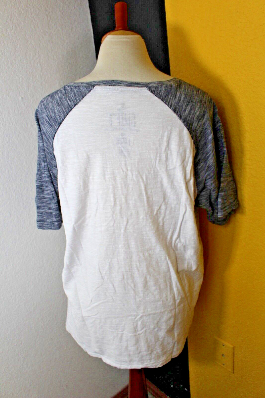 Swift Mens Shirt Large Henley 3 Button Gray White Cotton Pocket Machine wash