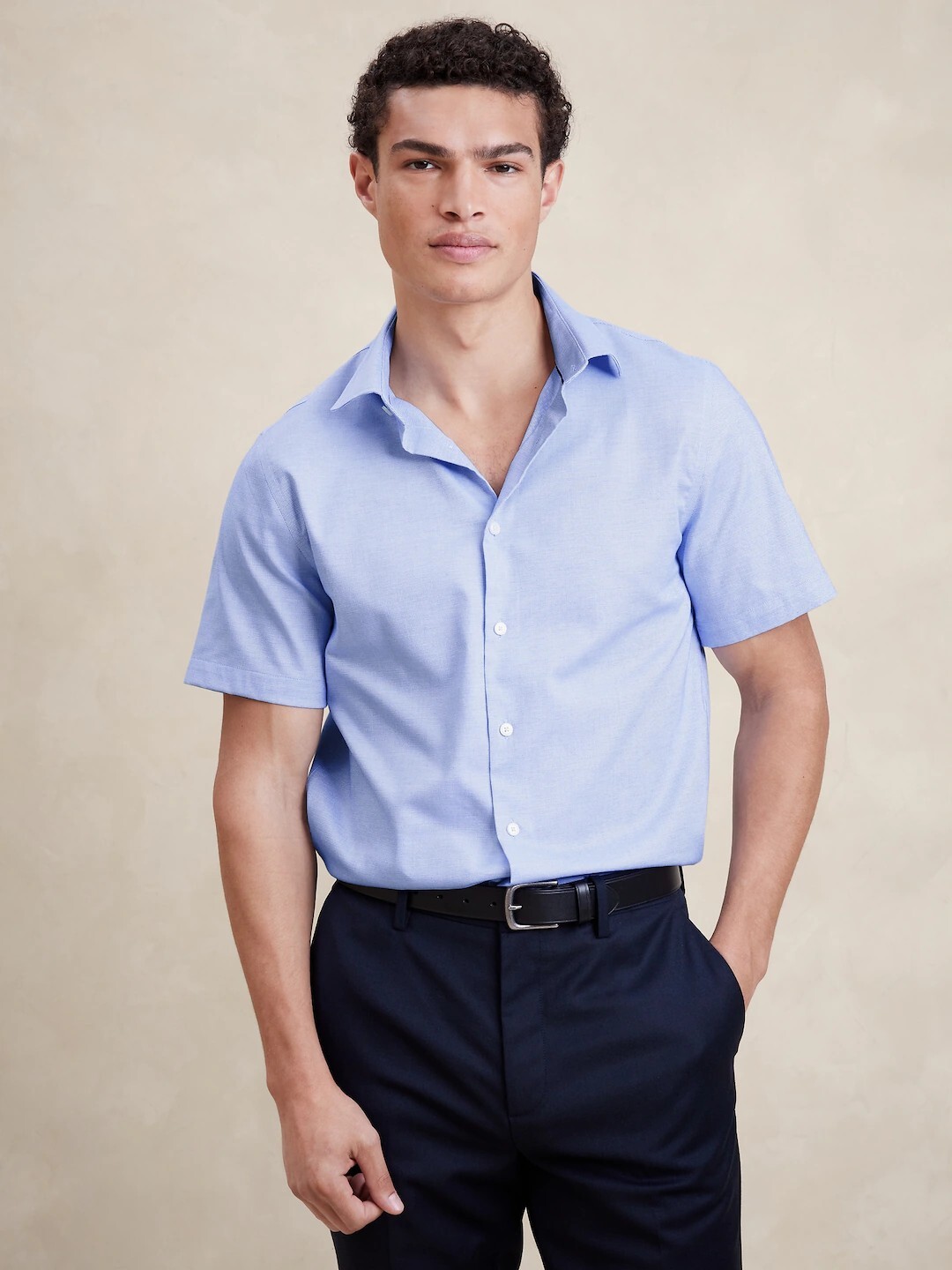 Banana Republic Men’s Slim Fit Short Sleeve Dress Shirt. Sz. Large. Retail $70
