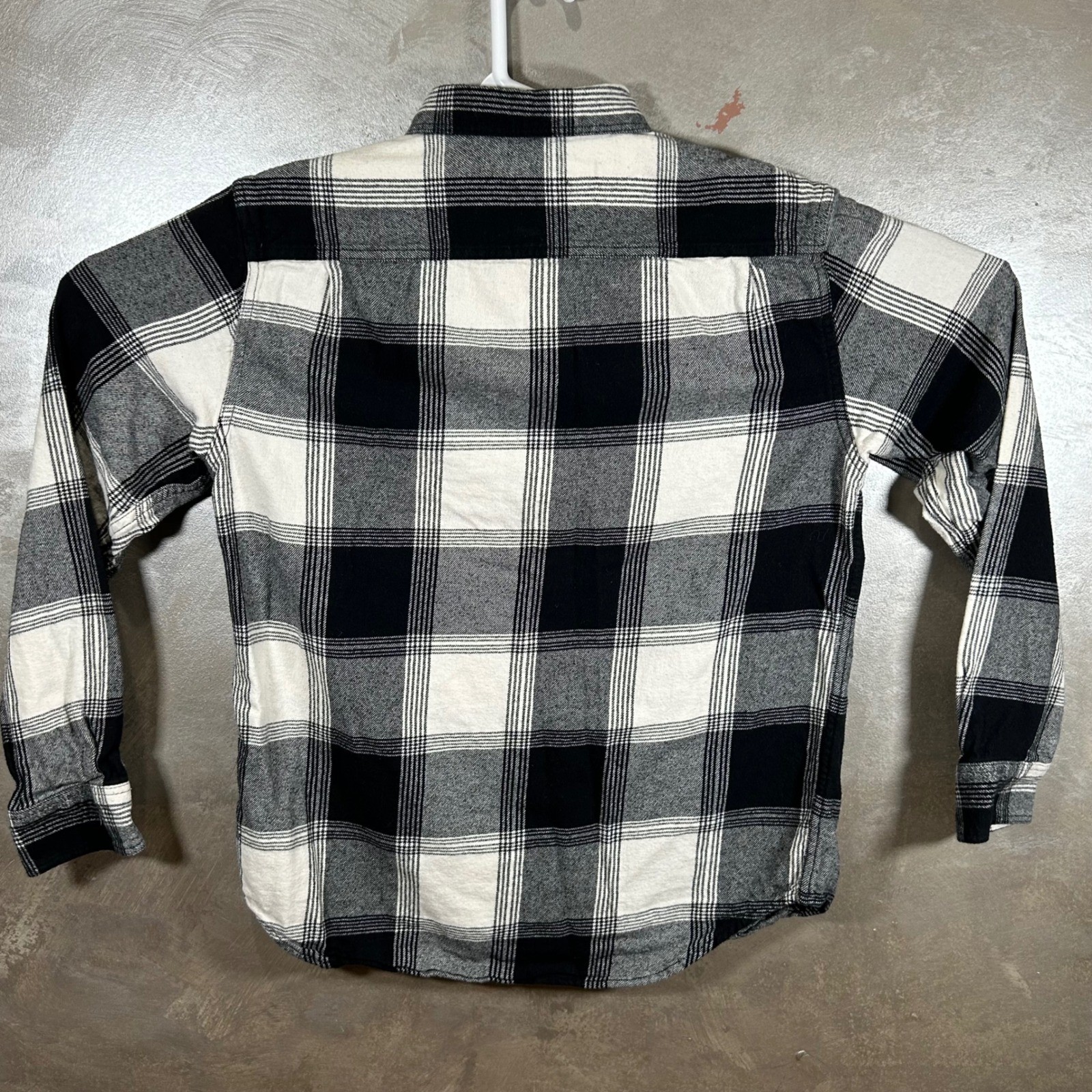 Old Navy Mens Medium Black White Buffalo Plaid Flannel Button Down Shirt