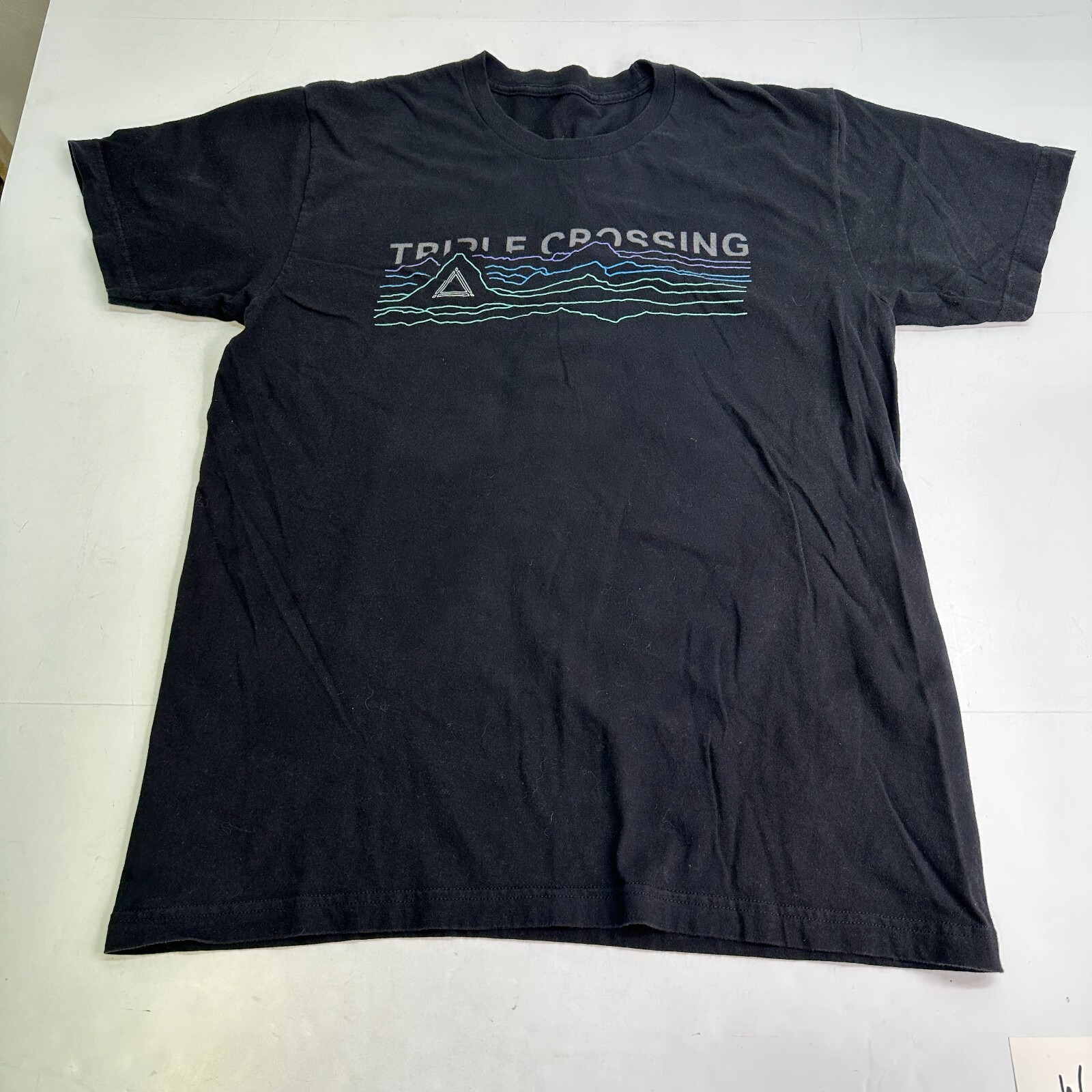 Triple Crossing Brewery Waves Crew Neck Short Sleeves Solid Graphic Tee Sz M
