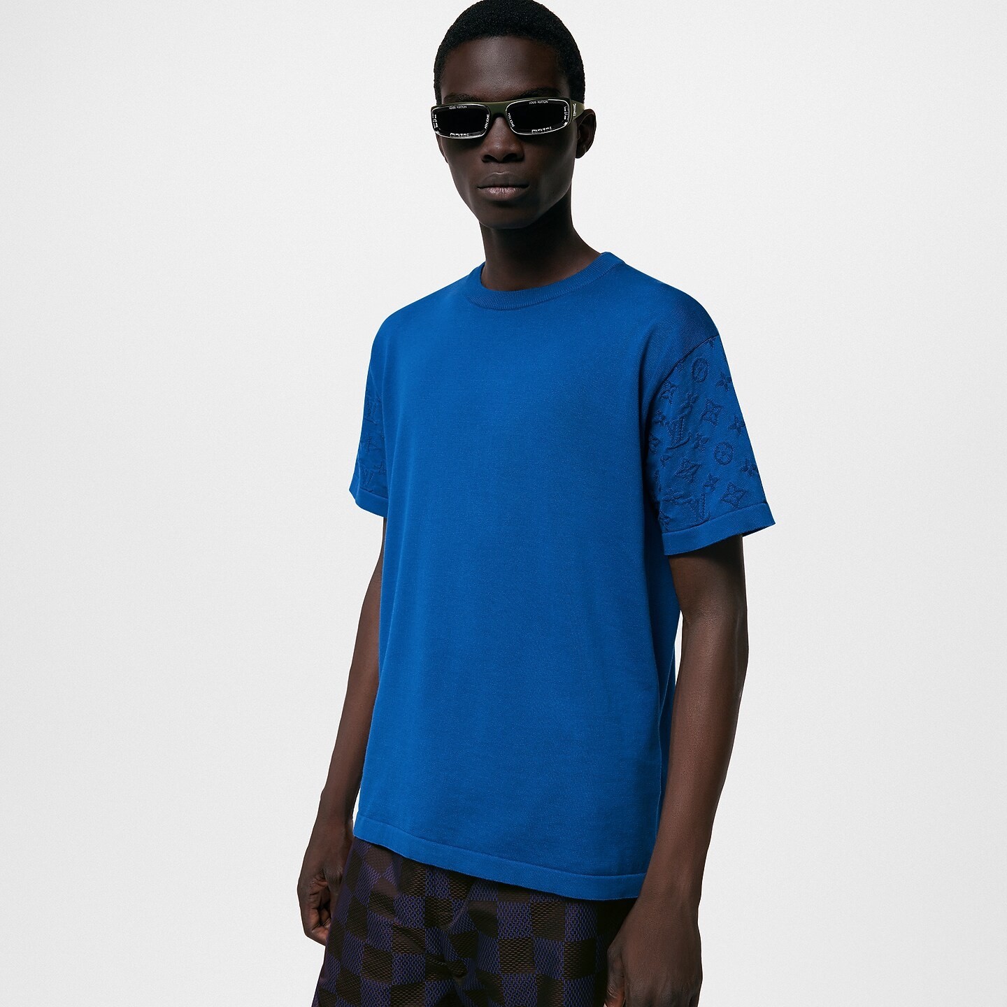 $1,350 LOUIS VUITTON Mens LV Monogram Signature Short-Sleeve T-Shirt – Blue – XL